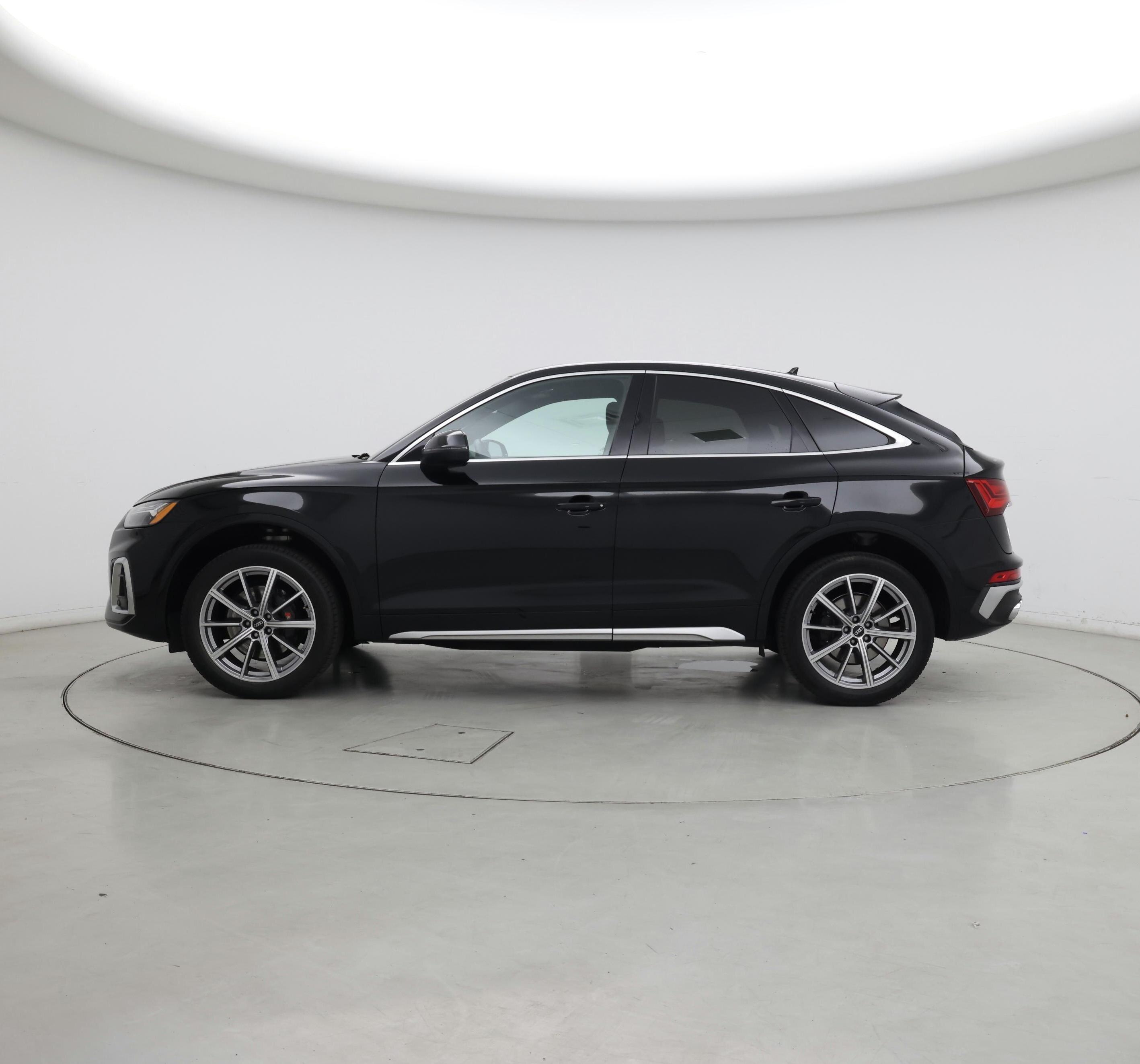 Thumbnail: 2022 Audi SQ5 - 3