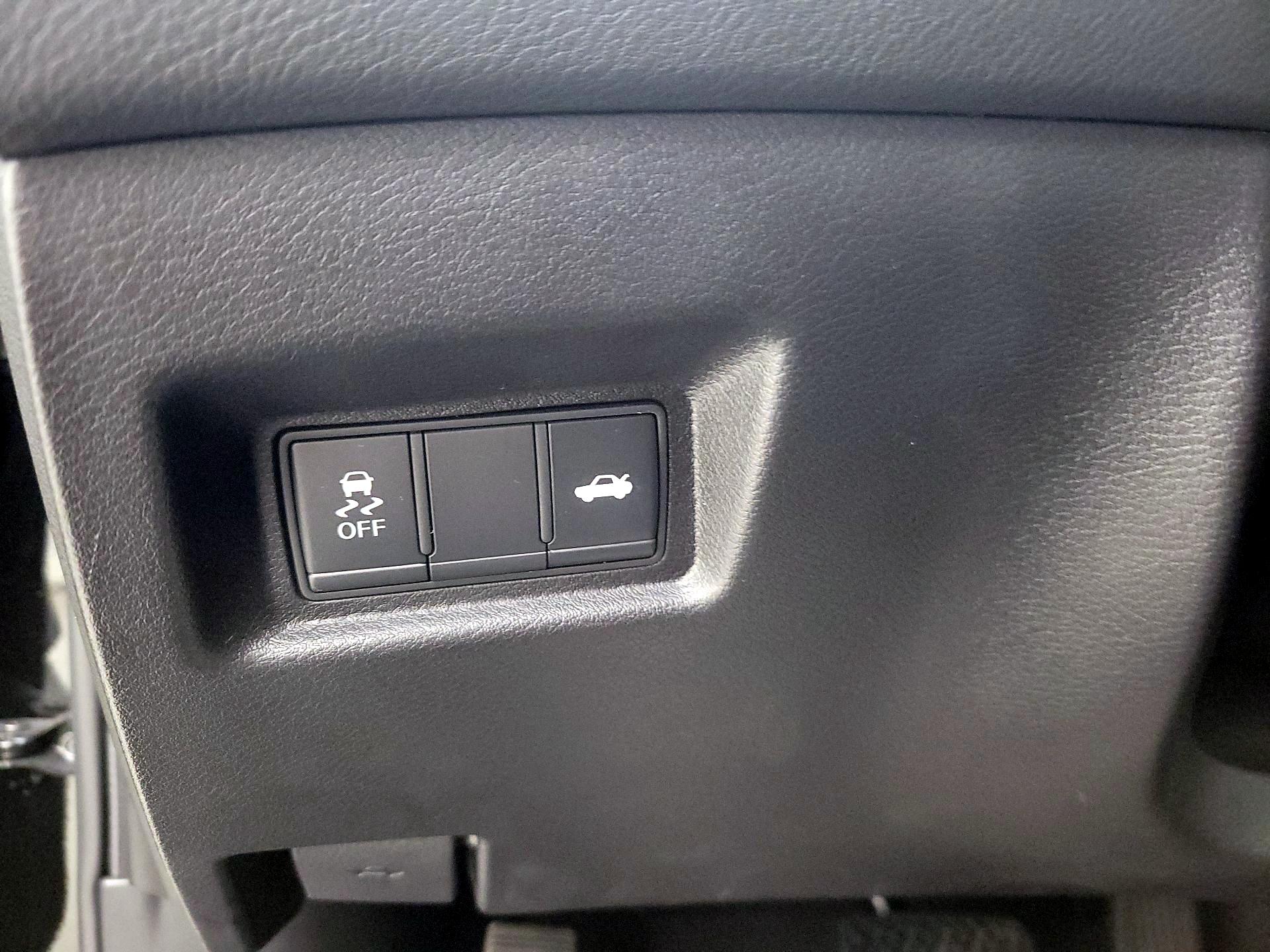 Thumbnail: 2021 INFINITI Q50 - 13