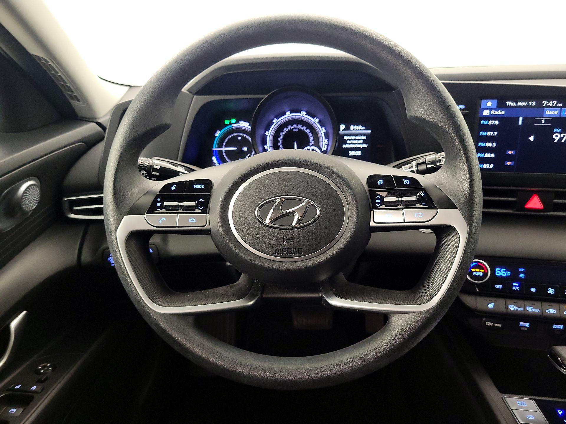 Thumbnail: 2023 Hyundai Elantra - 10