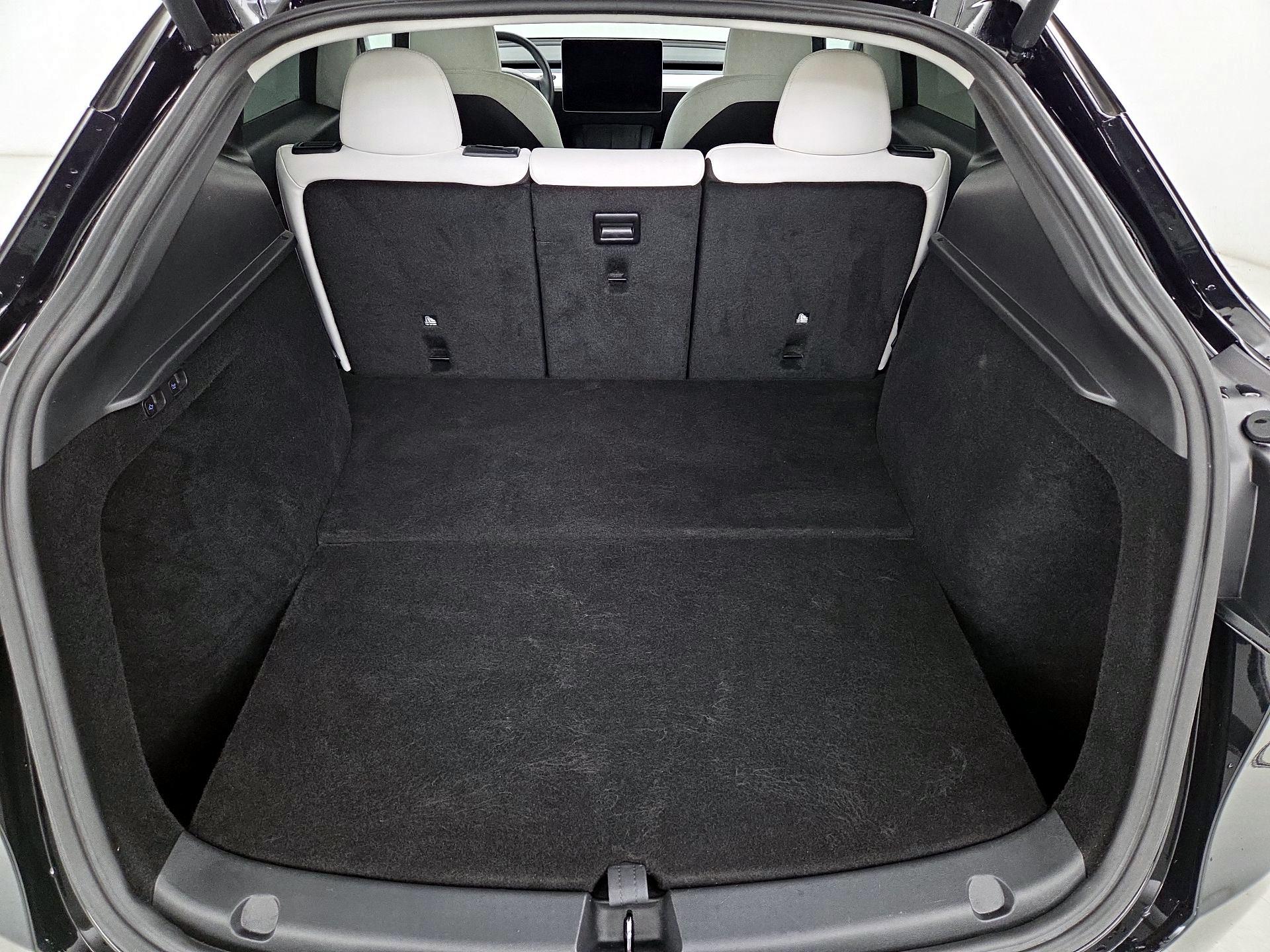 Thumbnail: 2024 Tesla Model Y - 19