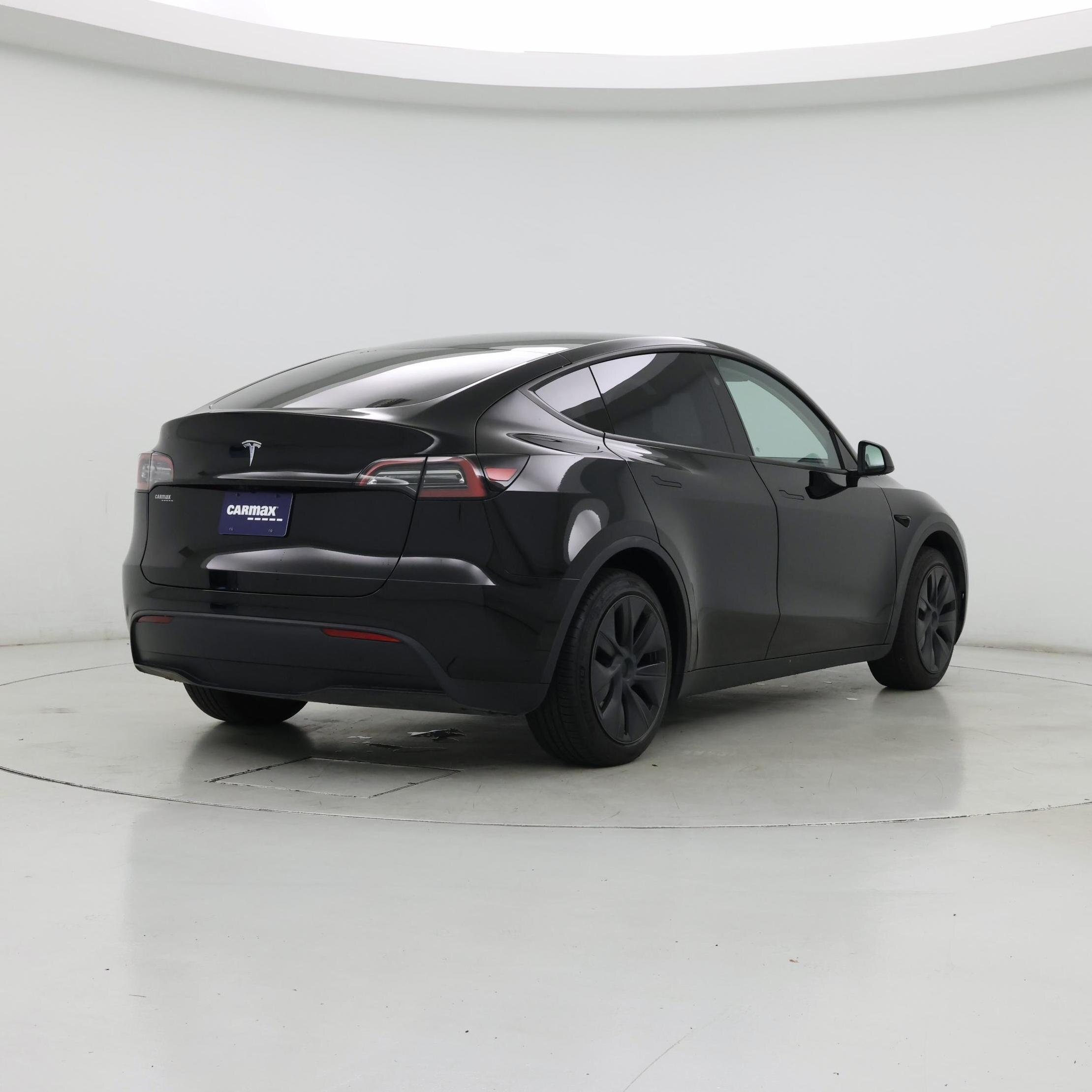 Thumbnail: 2024 Tesla Model Y - 8