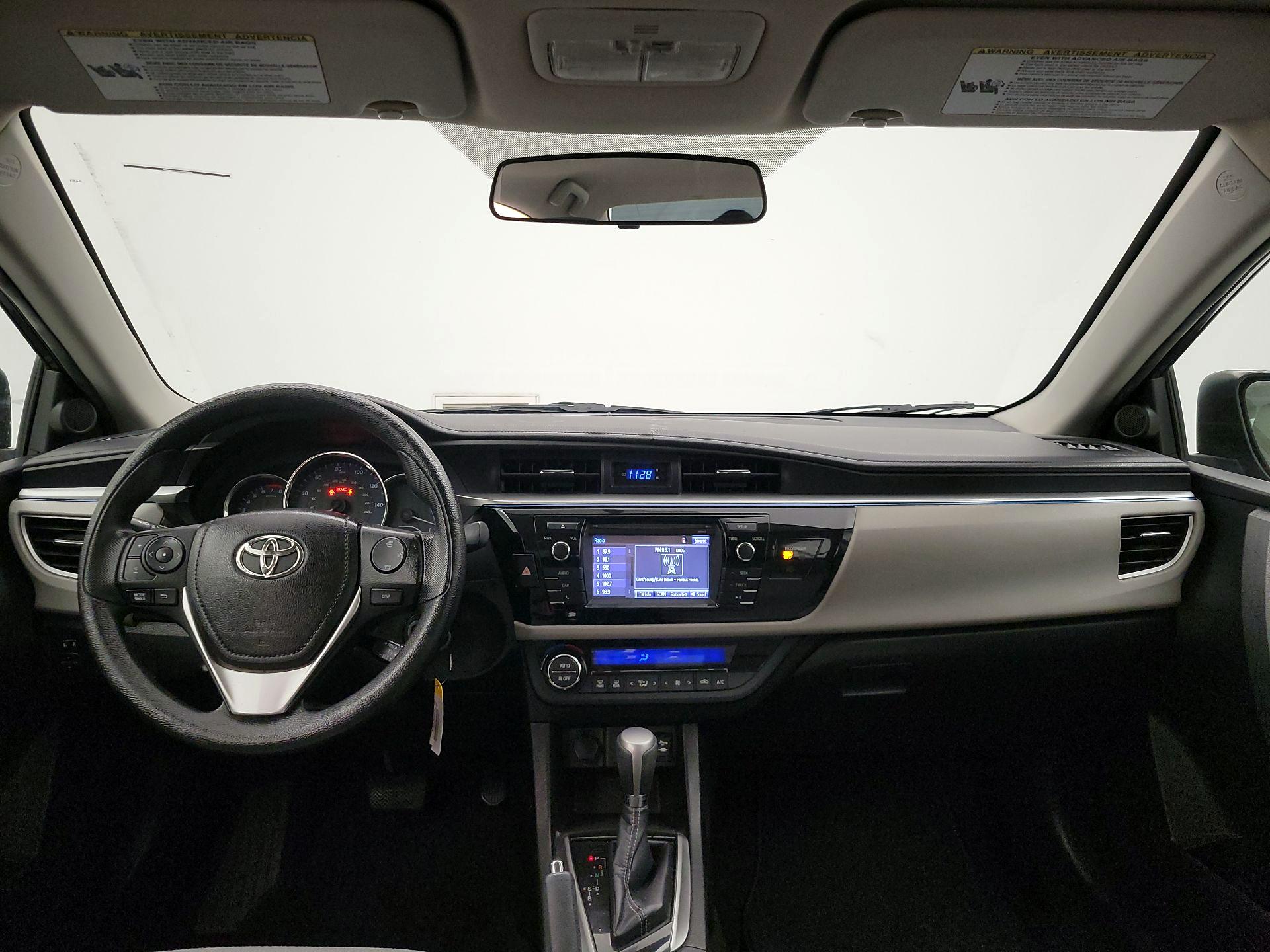 Thumbnail: 2015 Toyota Corolla - 9