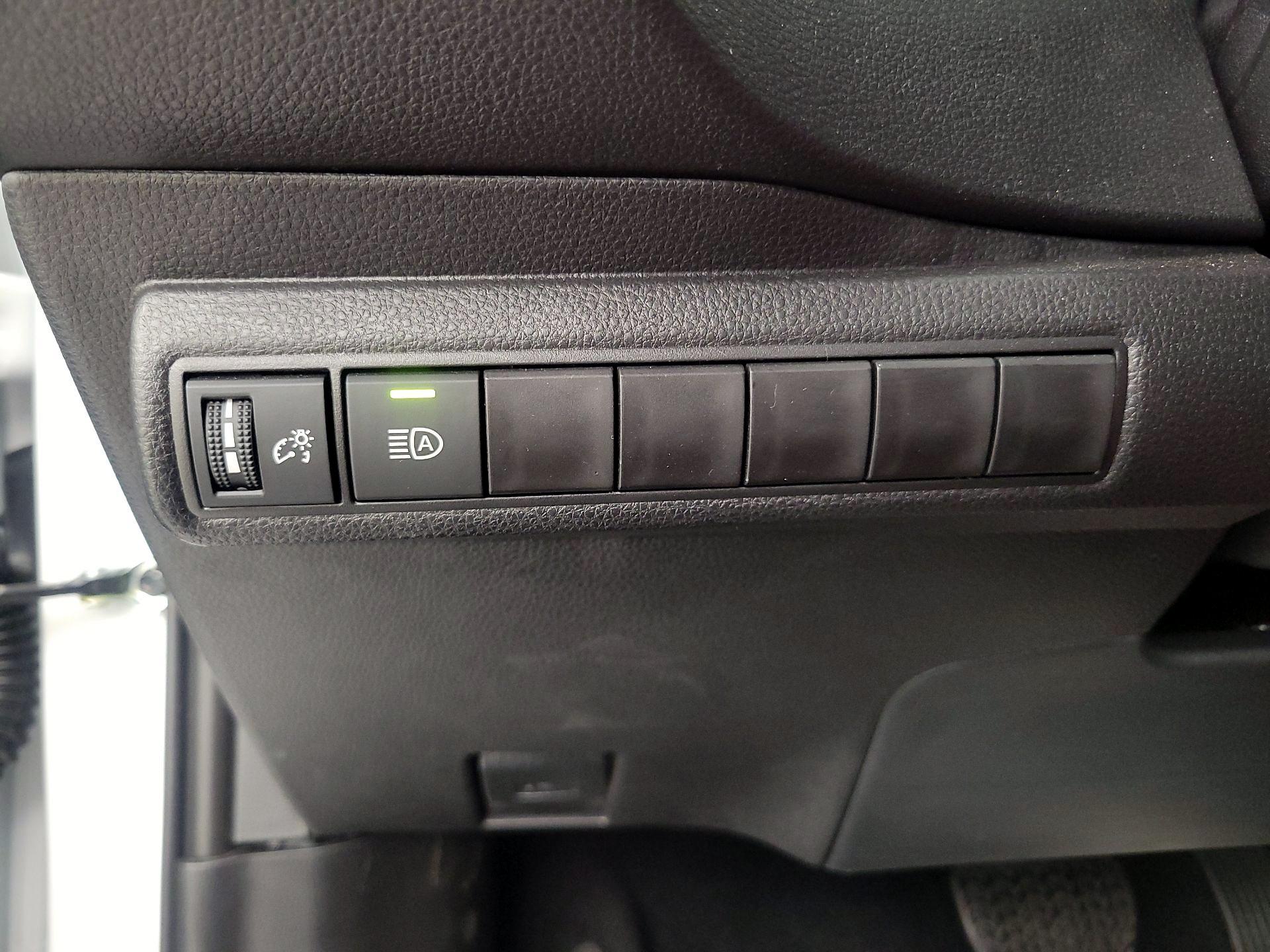 Thumbnail: 2025 Toyota Corolla - 13