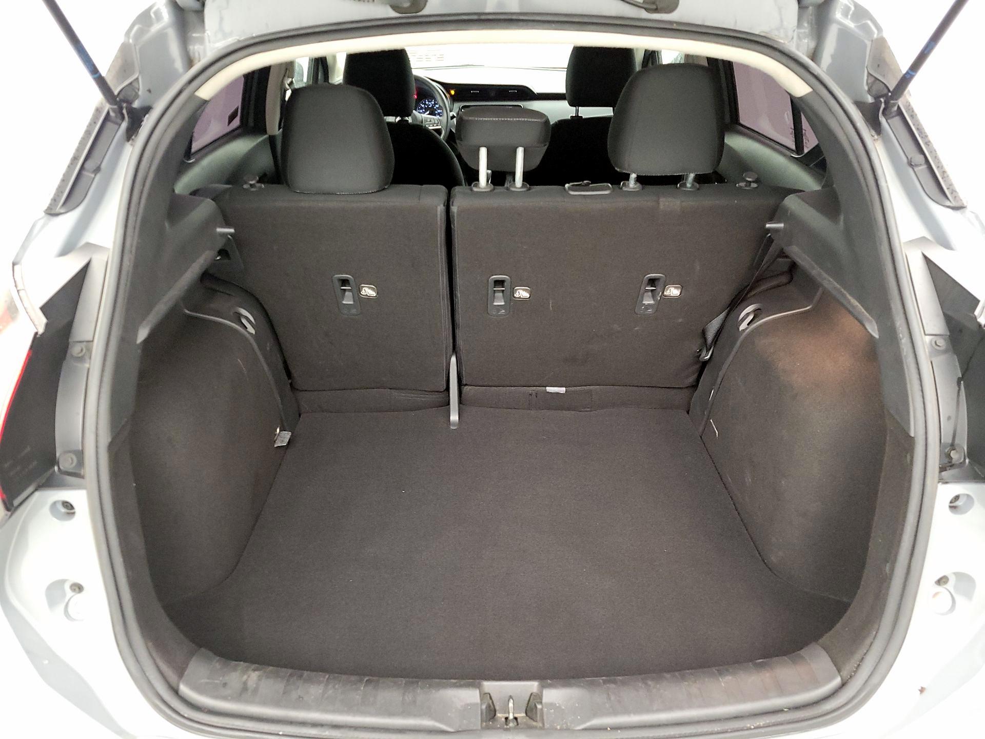 Thumbnail: 2021 Nissan Kicks - 19