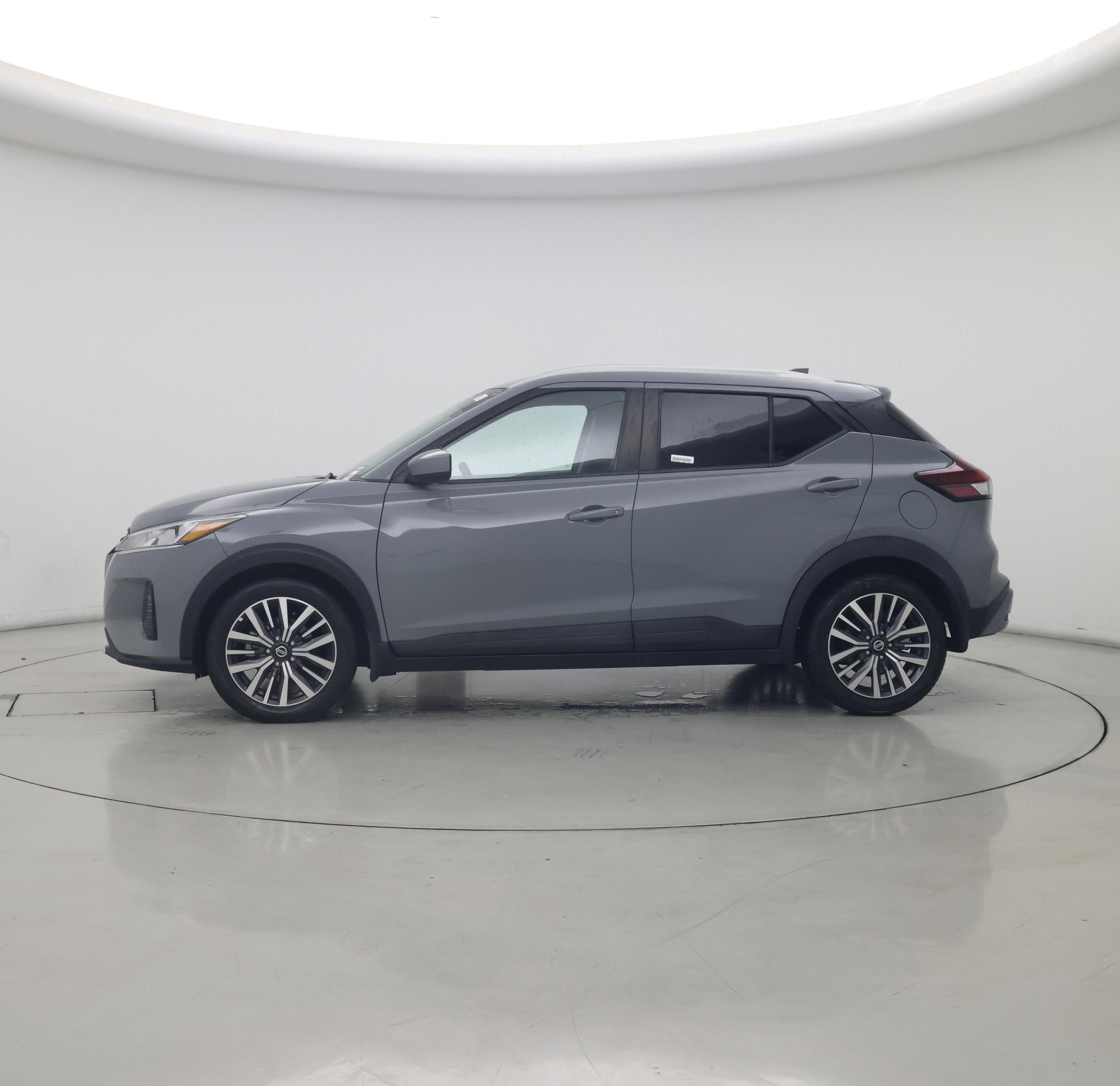 Thumbnail: 2021 Nissan Kicks - 3