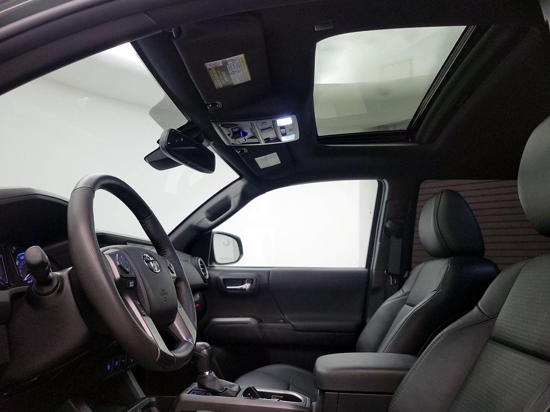 Thumbnail: 2022 Toyota Tacoma - 20