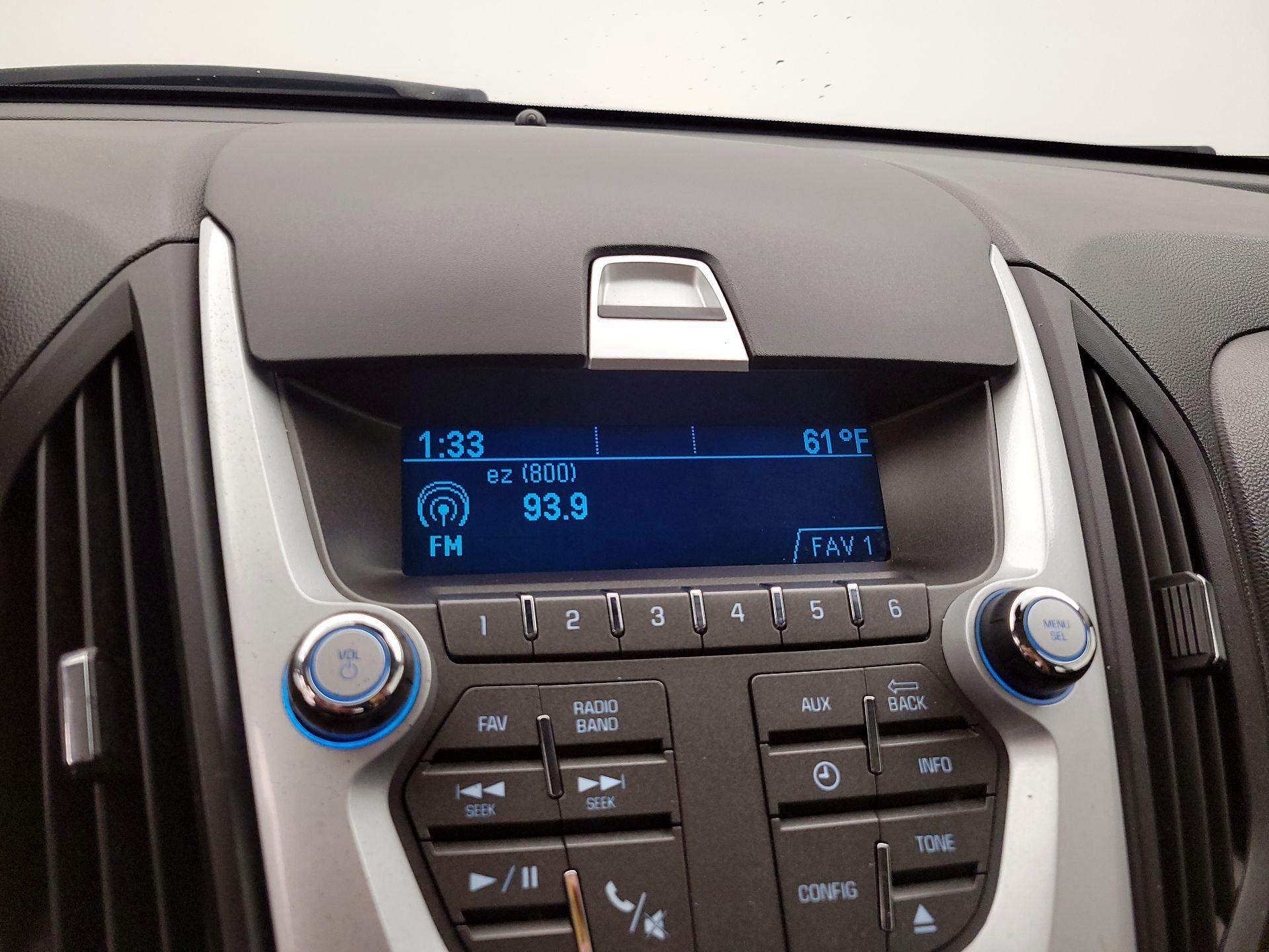 Thumbnail: 2015 Chevrolet Equinox - 13