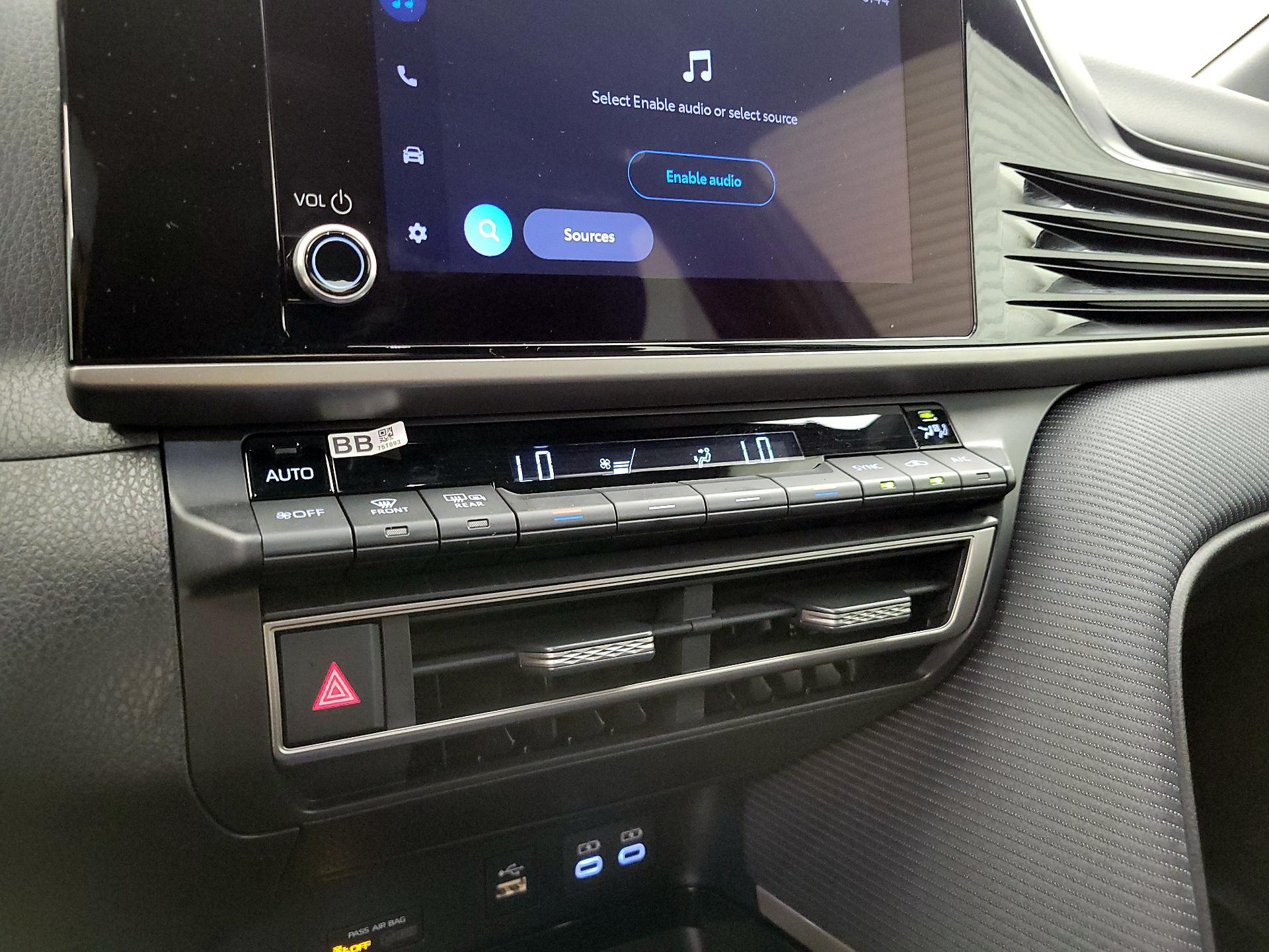 Thumbnail: 2025 Toyota Camry - 16