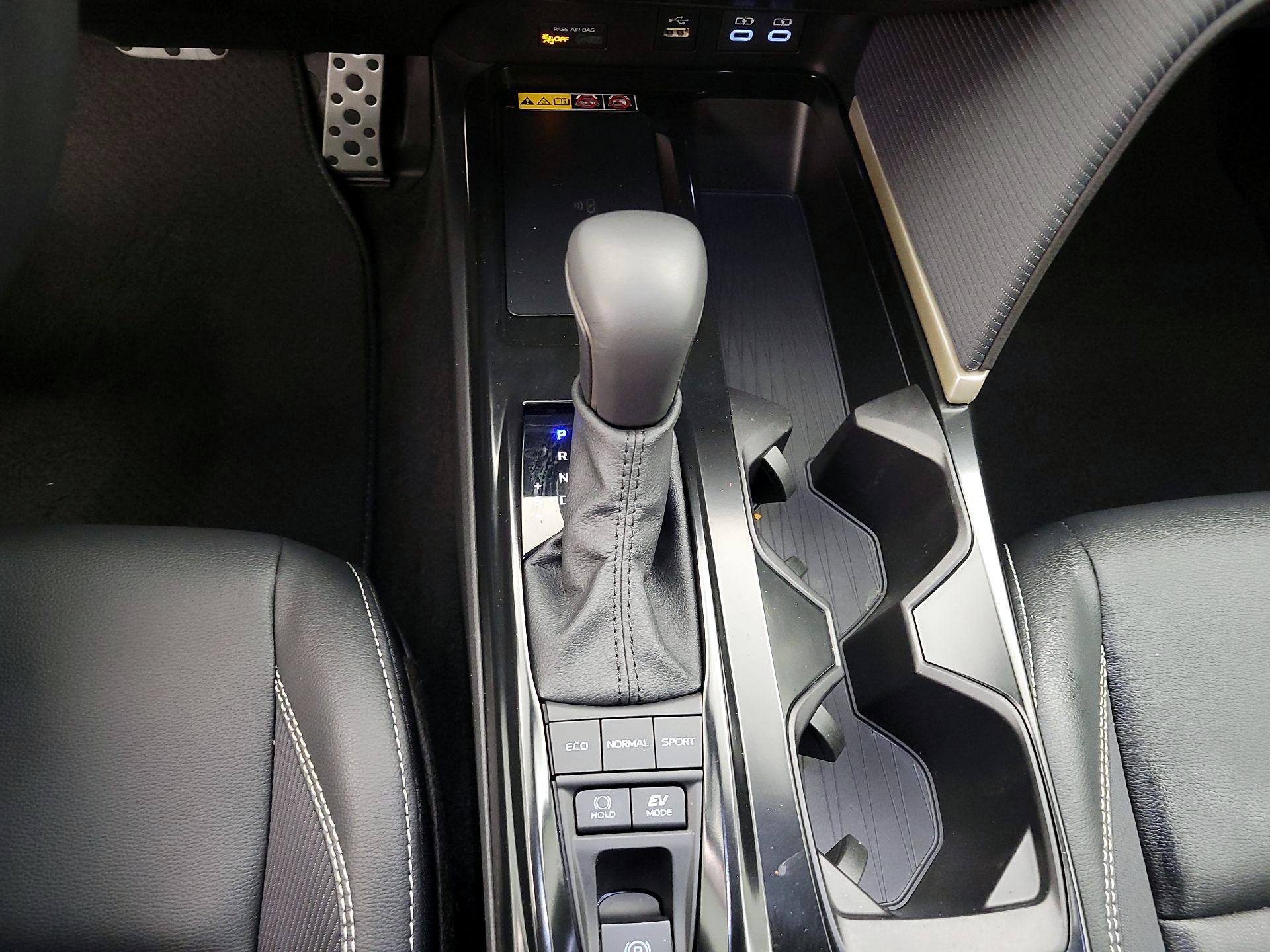 Thumbnail: 2025 Toyota Camry - 17