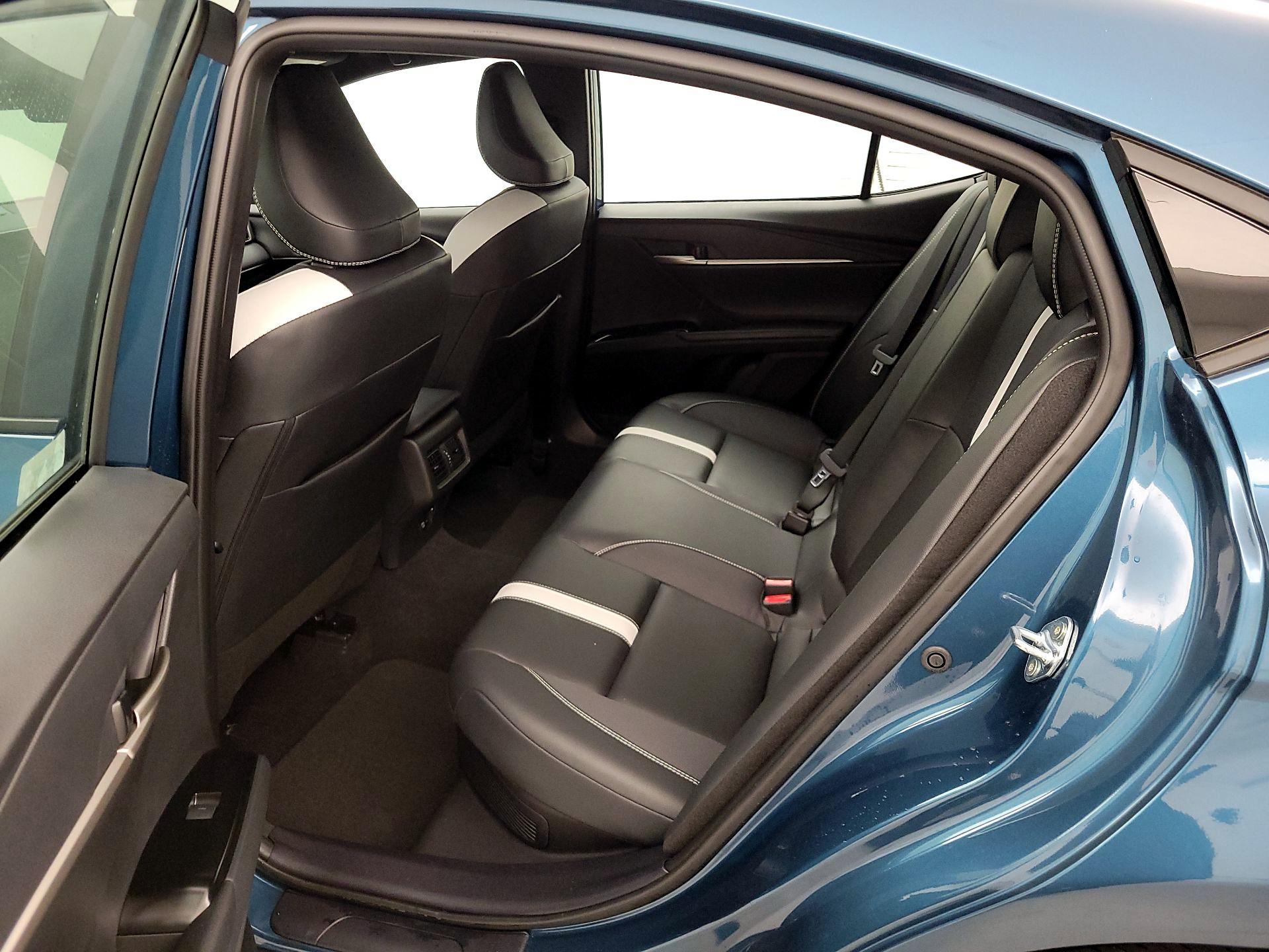 Thumbnail: 2025 Toyota Camry - 19