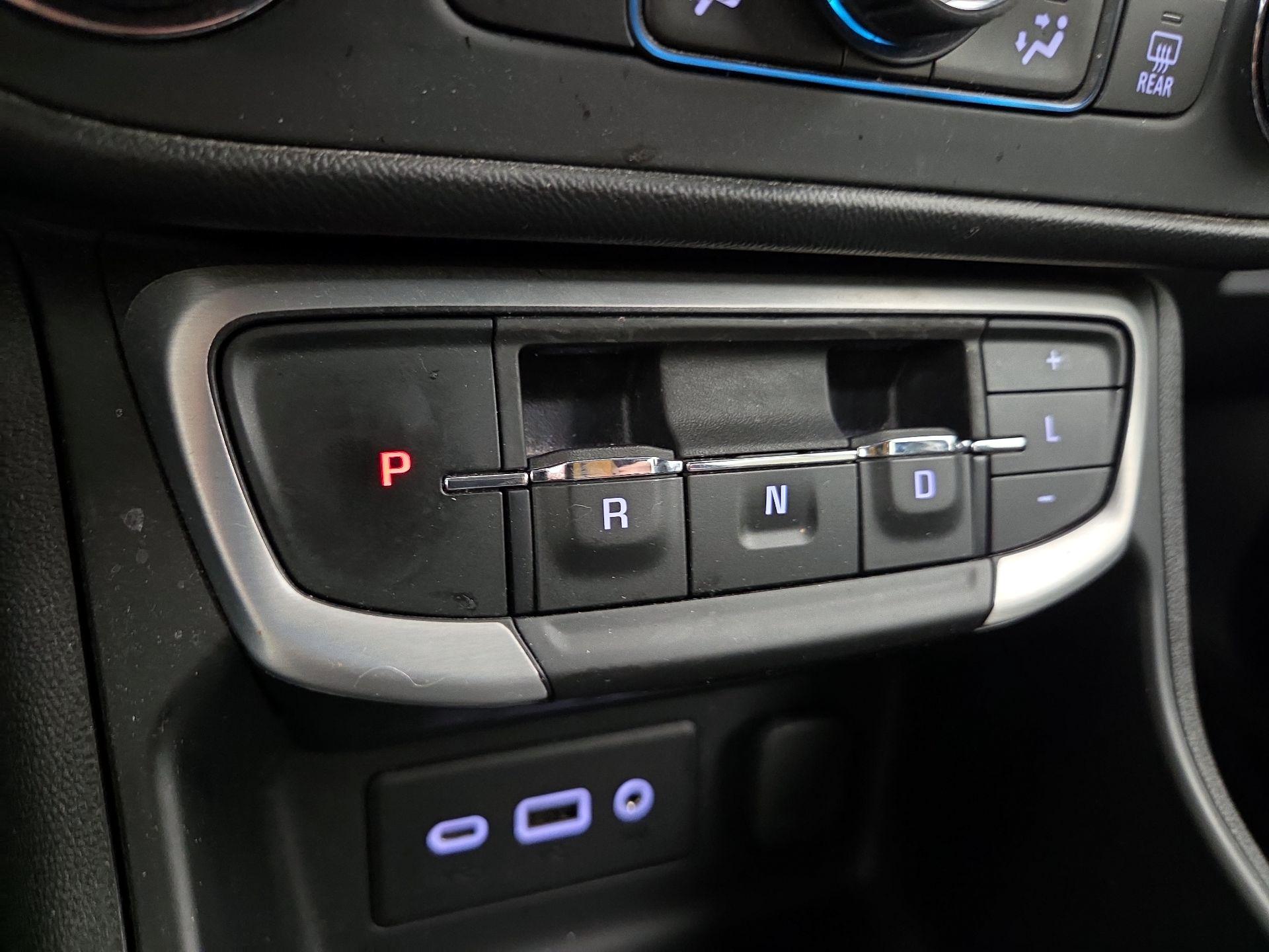 Thumbnail: 2022 GMC Terrain - 17