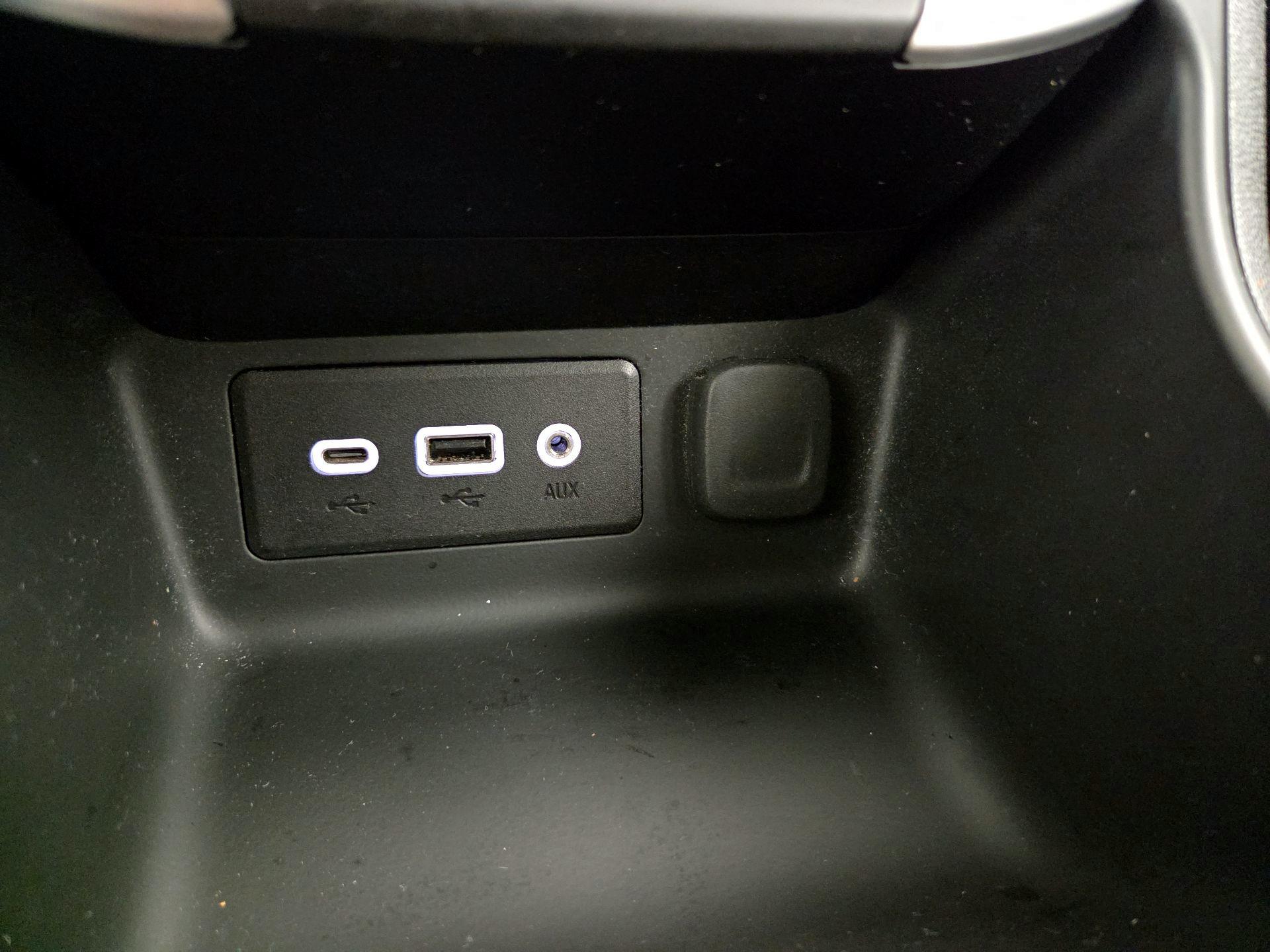 Thumbnail: 2022 GMC Terrain - 18