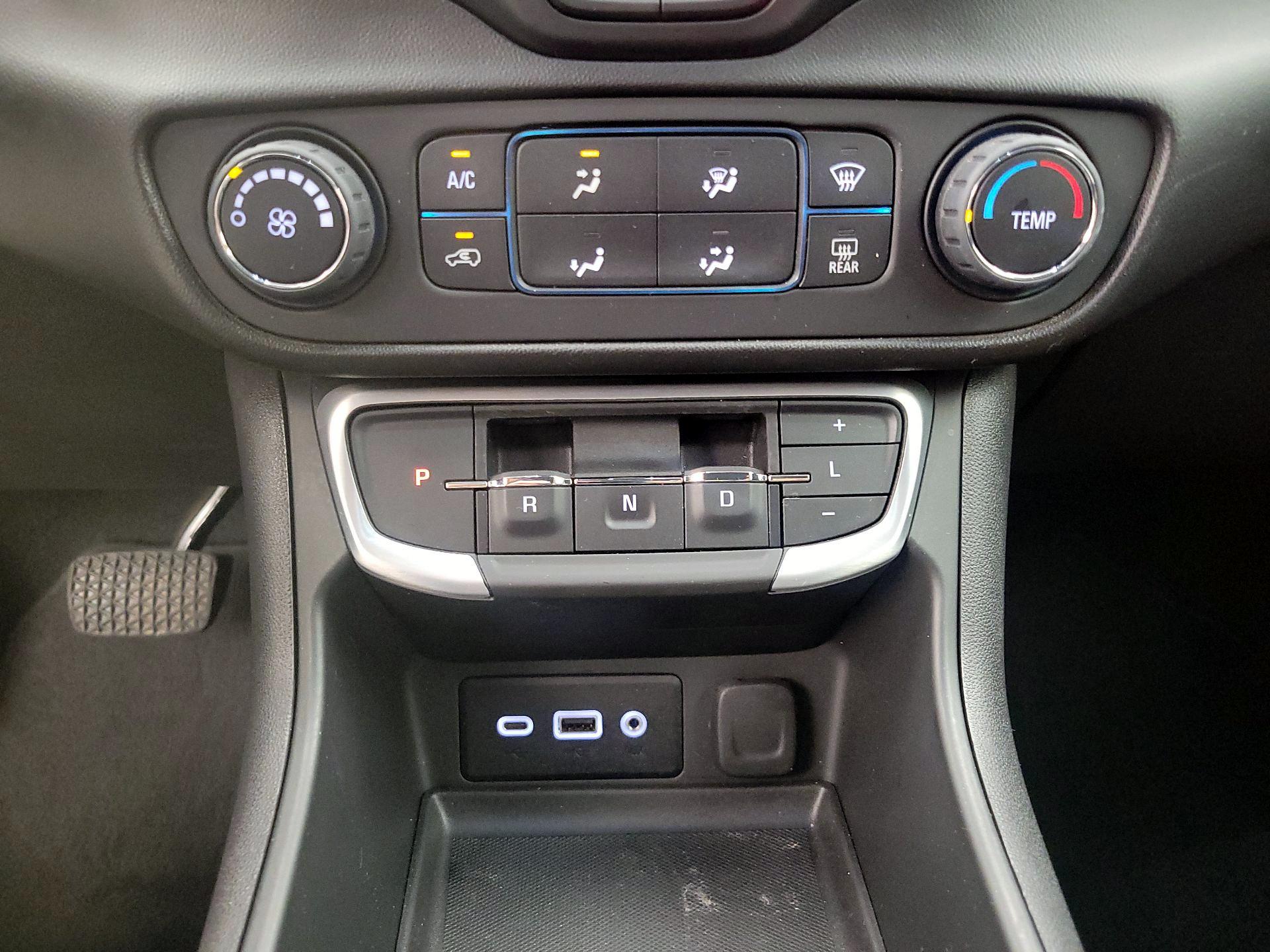 Thumbnail: 2022 GMC Terrain - 17