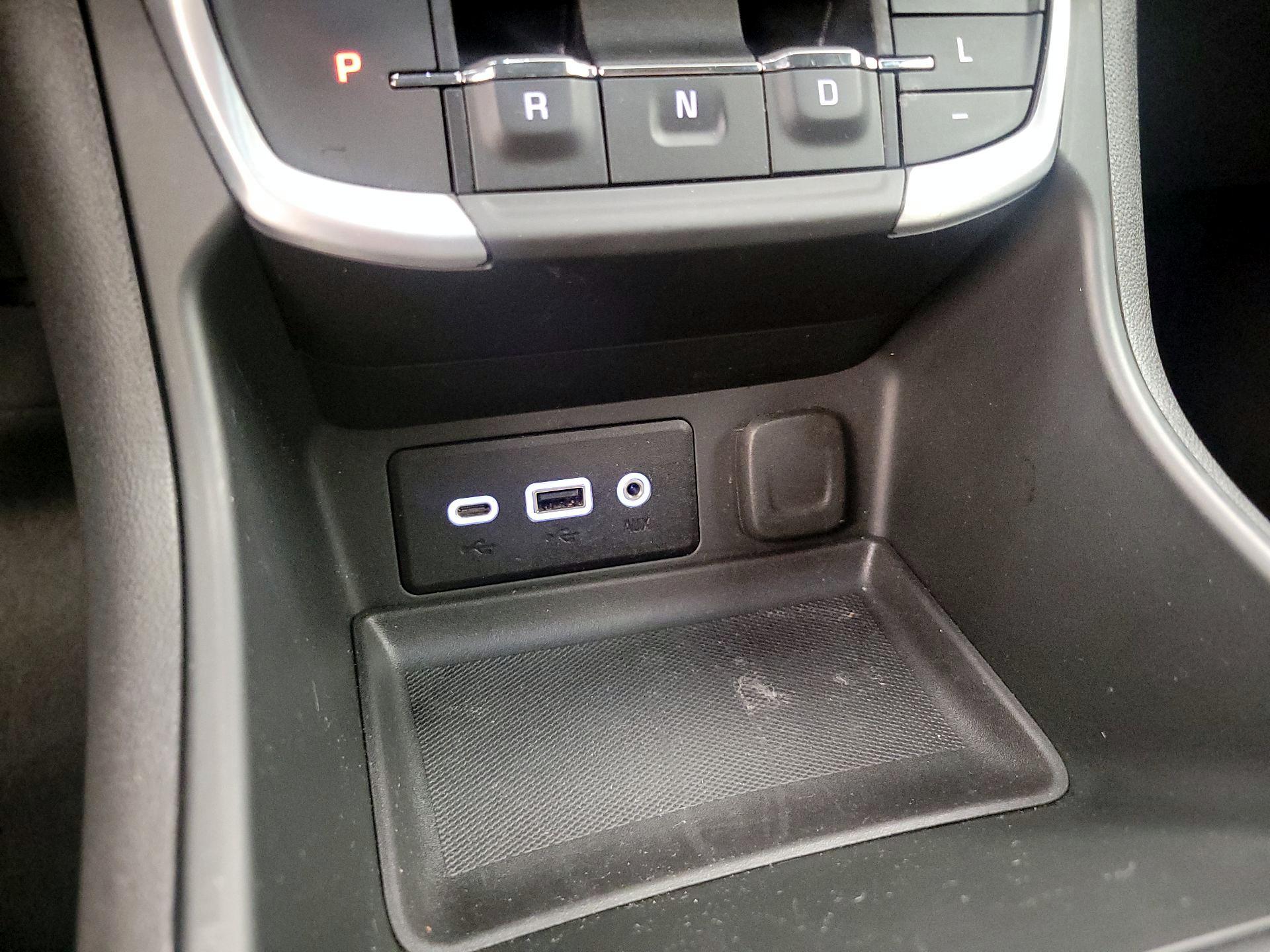 Thumbnail: 2022 GMC Terrain - 18