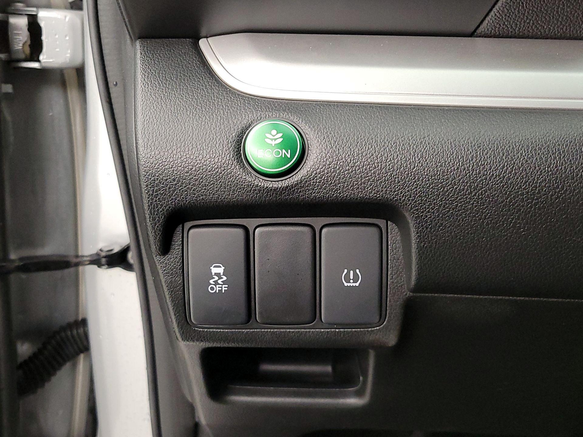 Thumbnail: 2016 Honda CR-V - 13