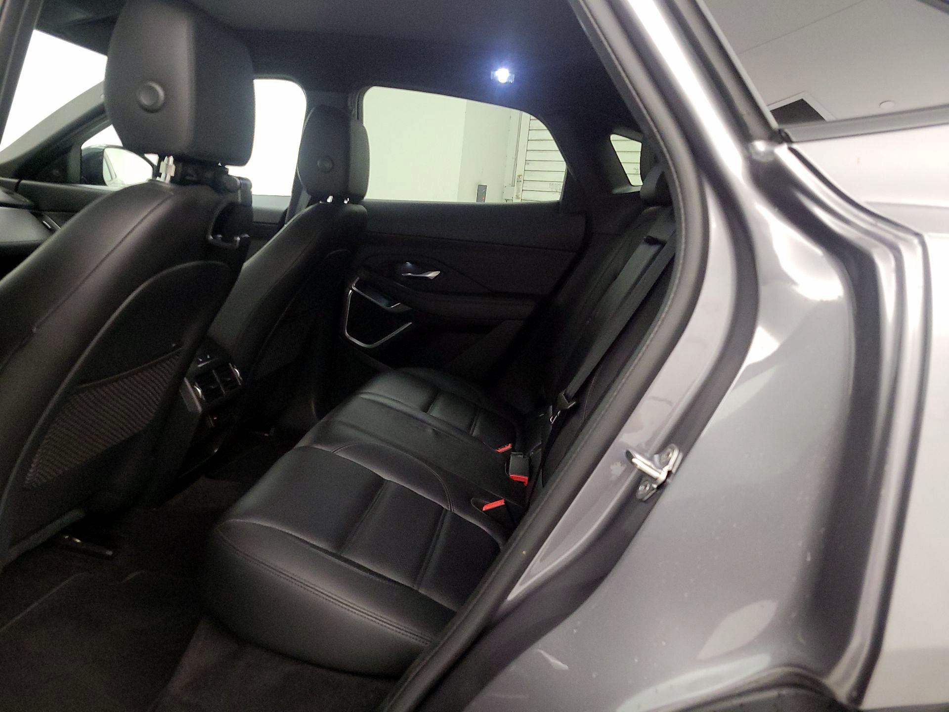 Thumbnail: 2022 Jaguar E-Pace - 19