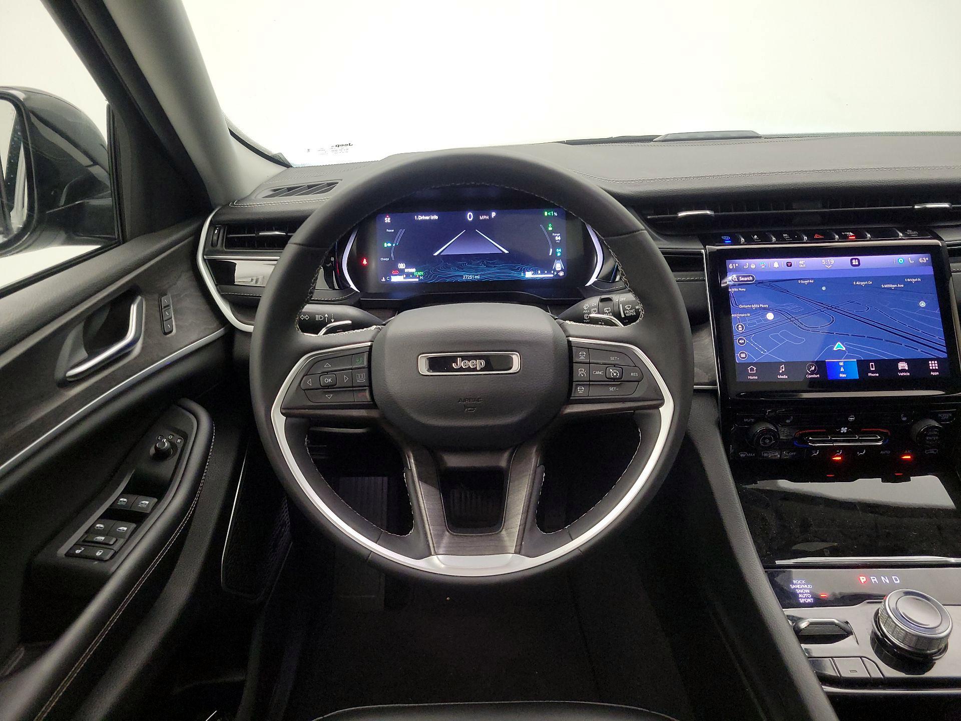 Thumbnail: 2023 Jeep Grand Cherokee - 10