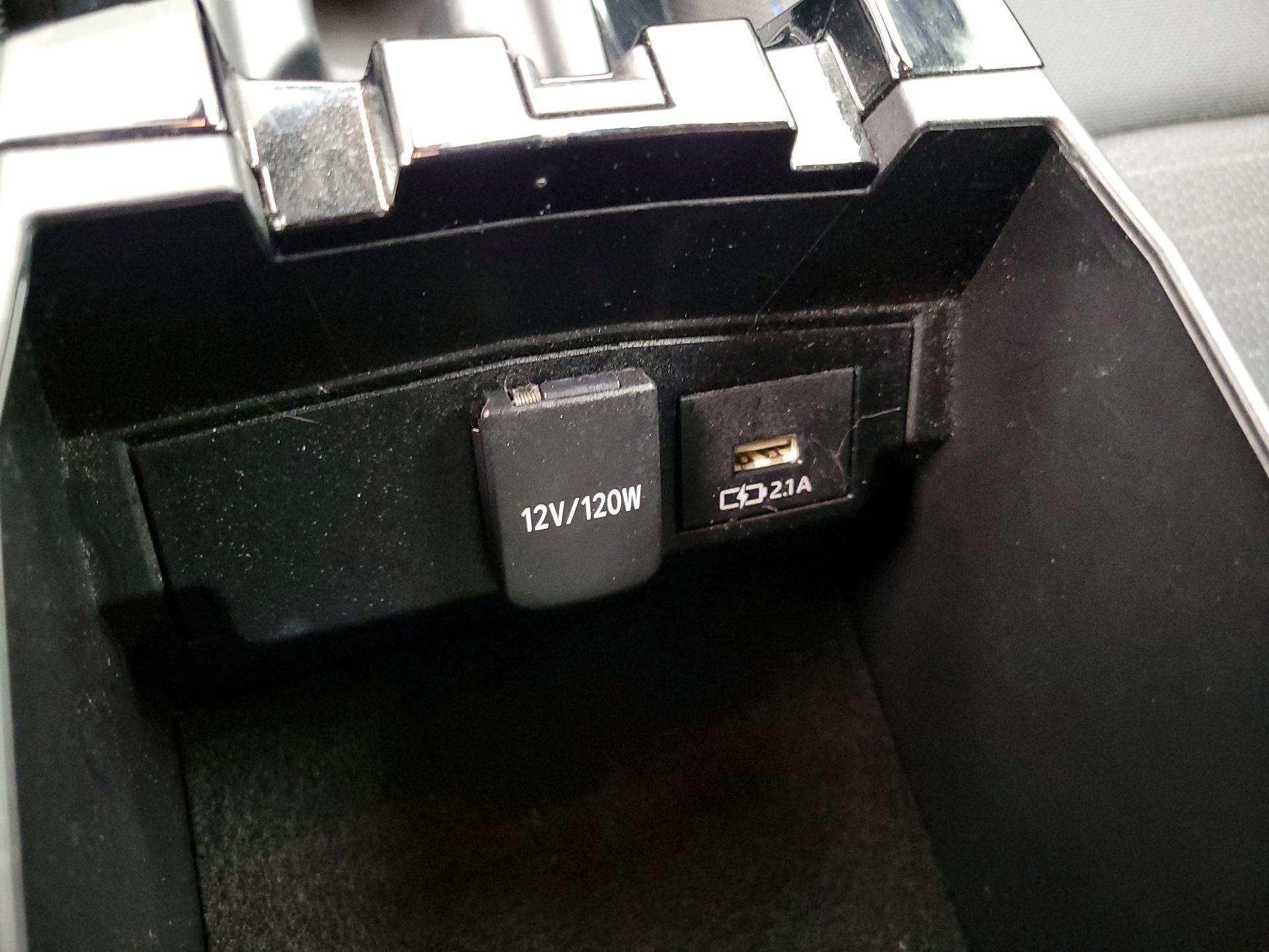 Thumbnail: 2021 Toyota Corolla - 18