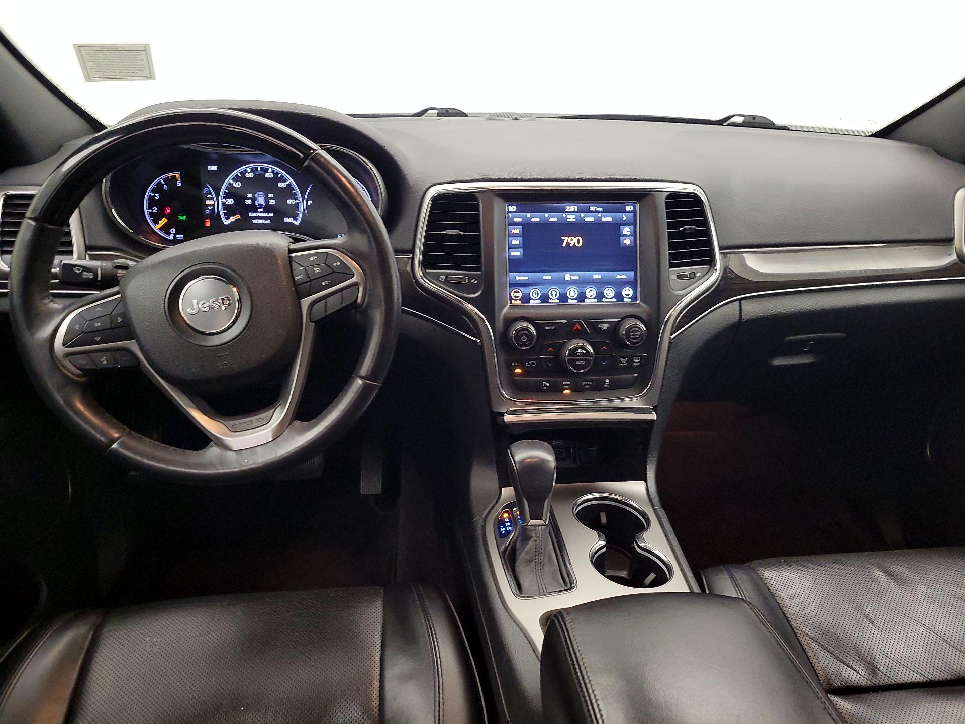 Thumbnail: 2018 Jeep Grand Cherokee - 9