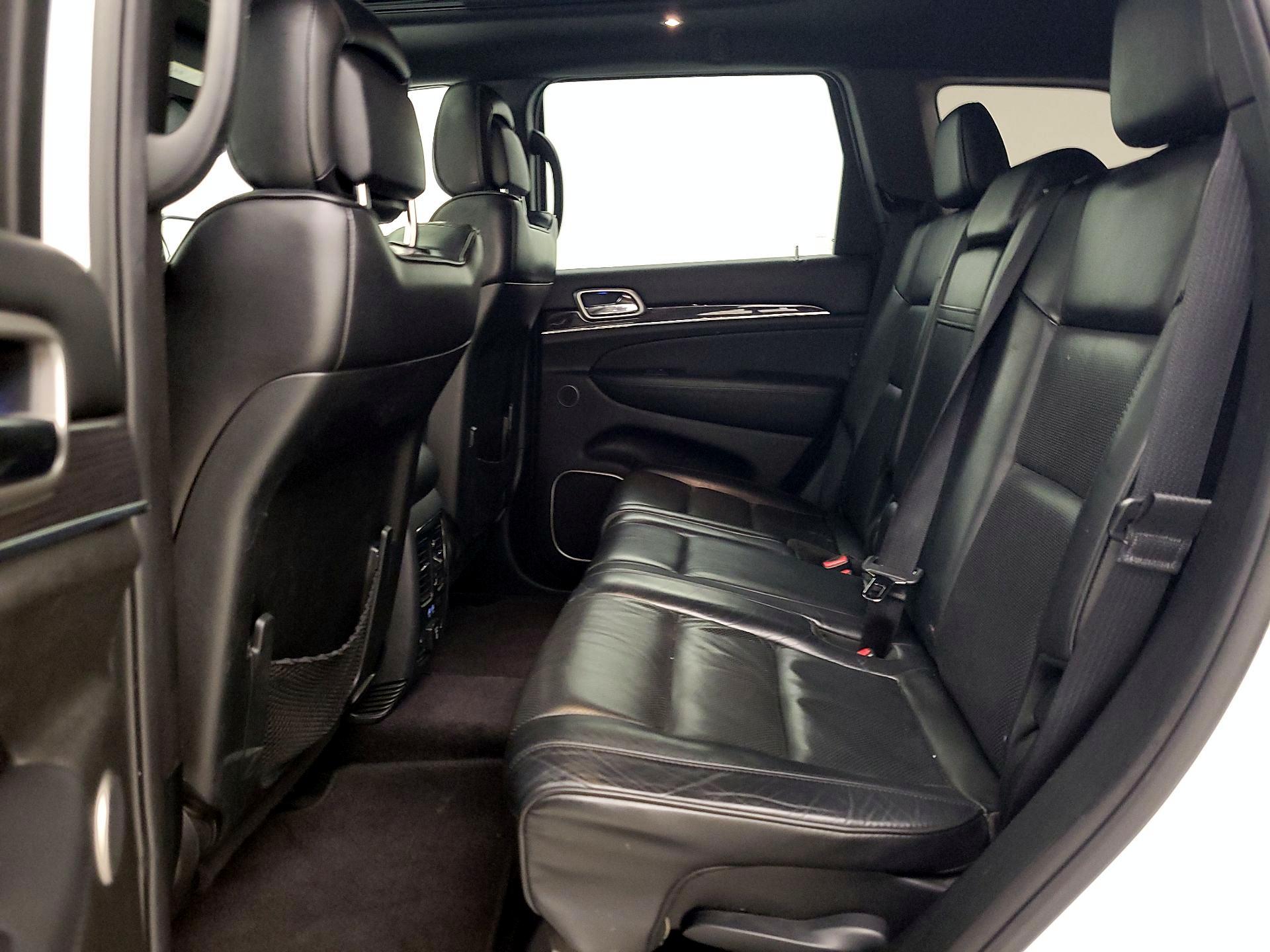 Thumbnail: 2018 Jeep Grand Cherokee - 19