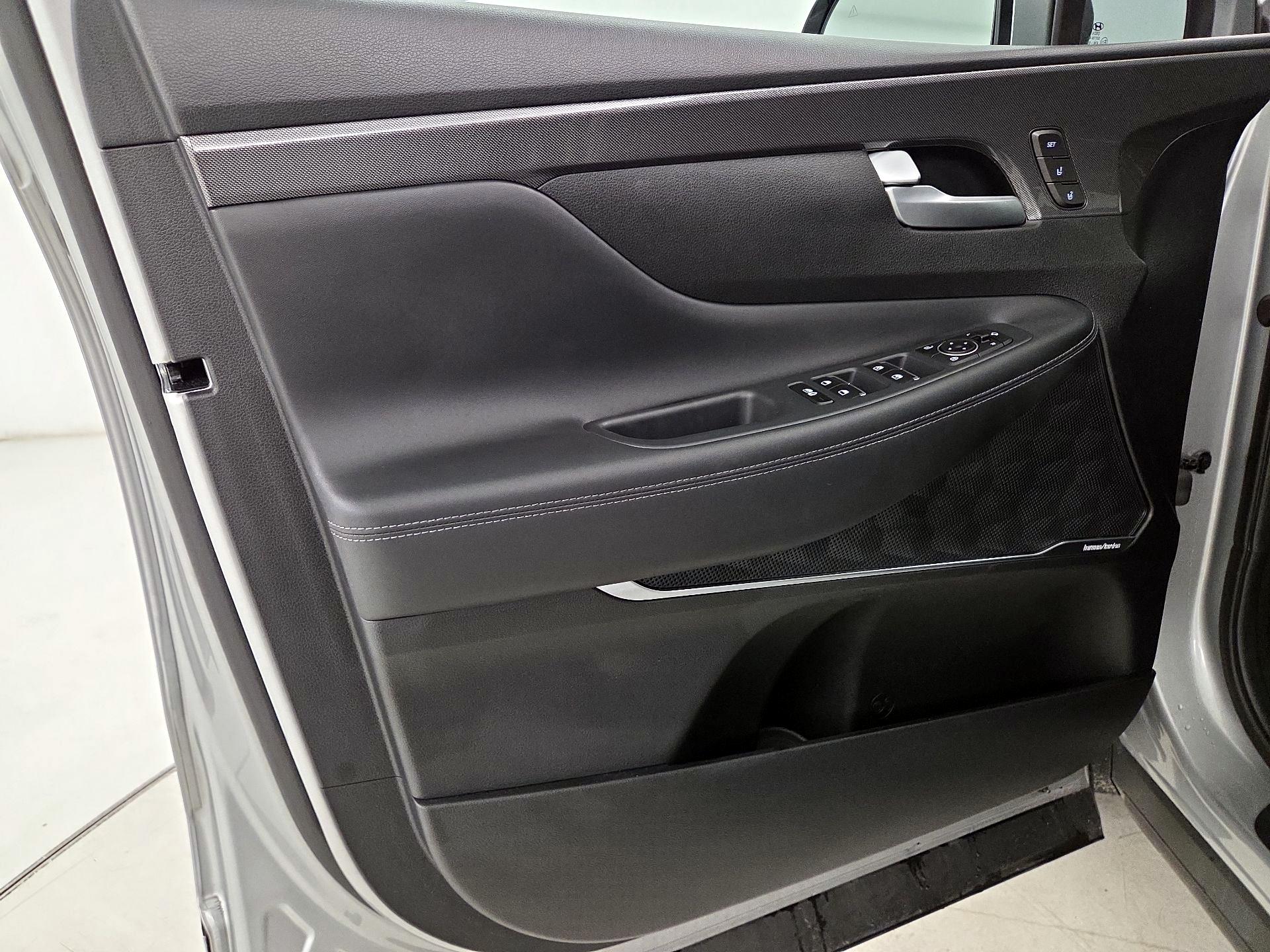 Thumbnail: 2022 Hyundai Santa Fe - 12