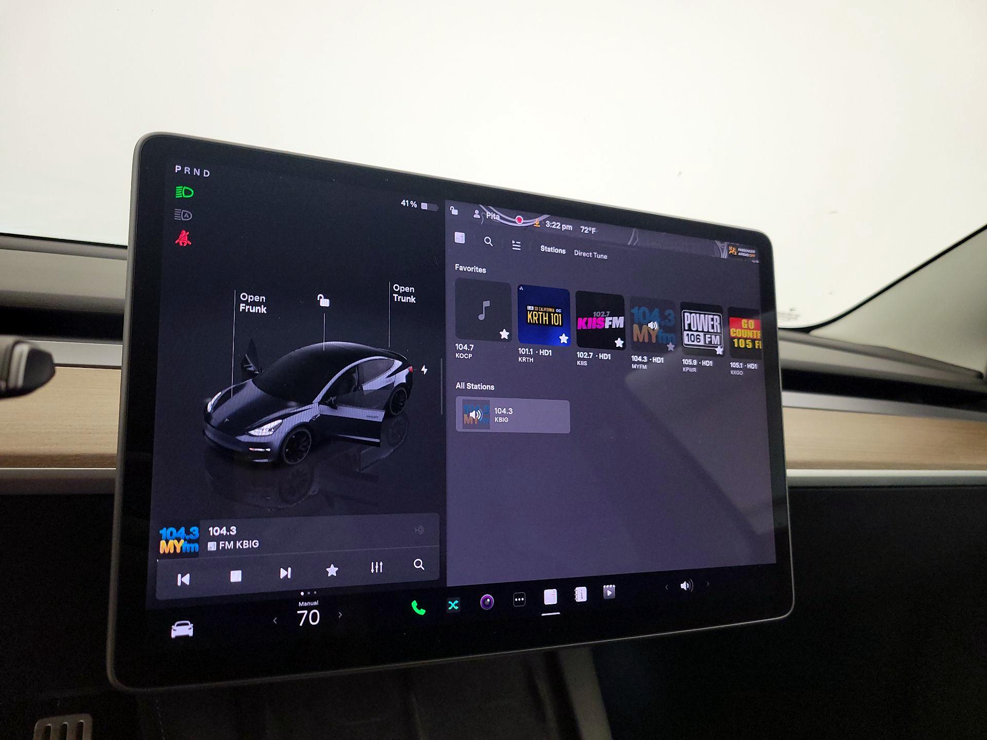 Thumbnail: 2022 Tesla Model 3 - 15