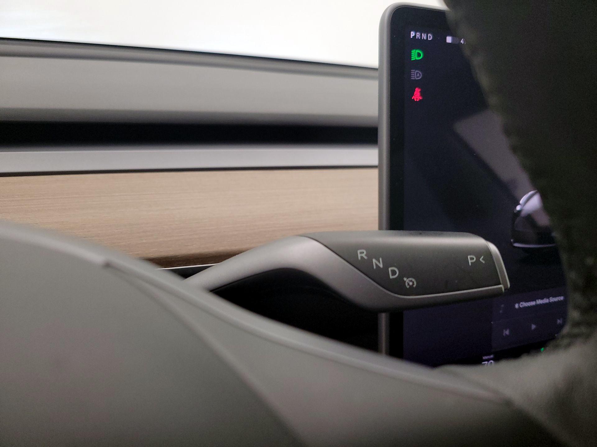 Thumbnail: 2022 Tesla Model 3 - 17