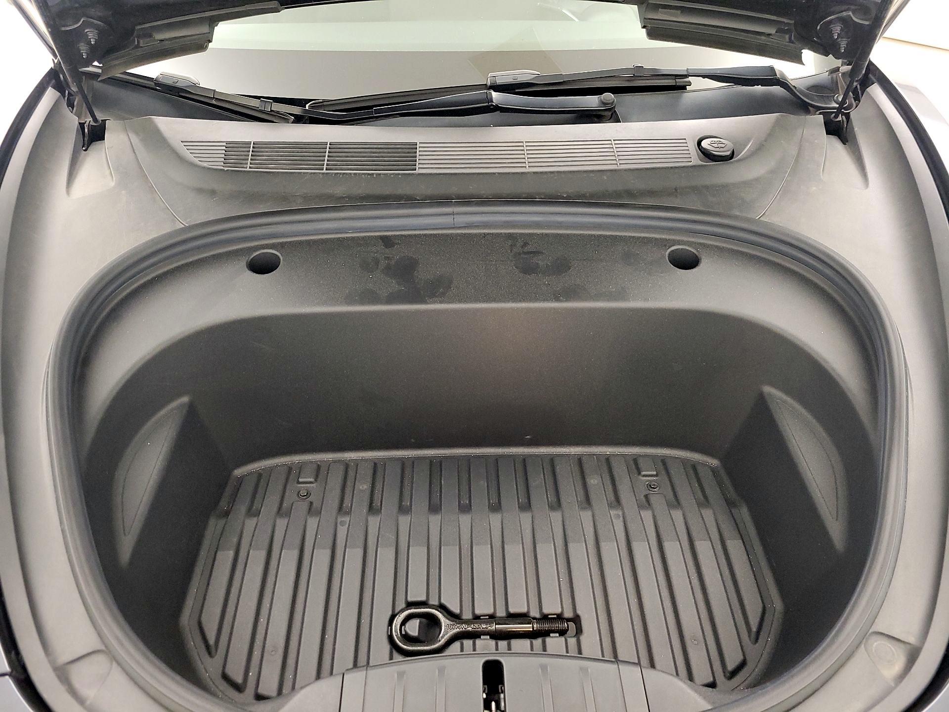 Thumbnail: 2022 Tesla Model 3 - 20