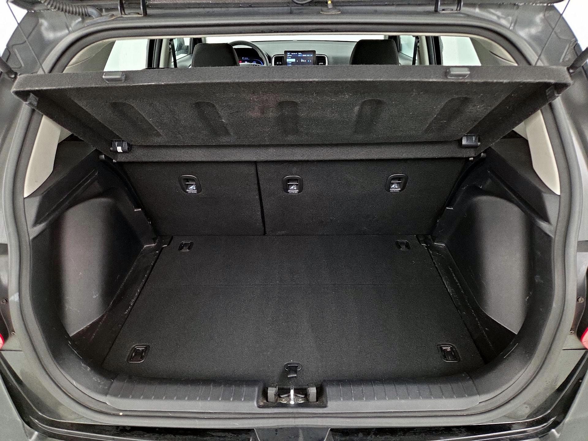 Thumbnail: 2023 Hyundai Venue - 20