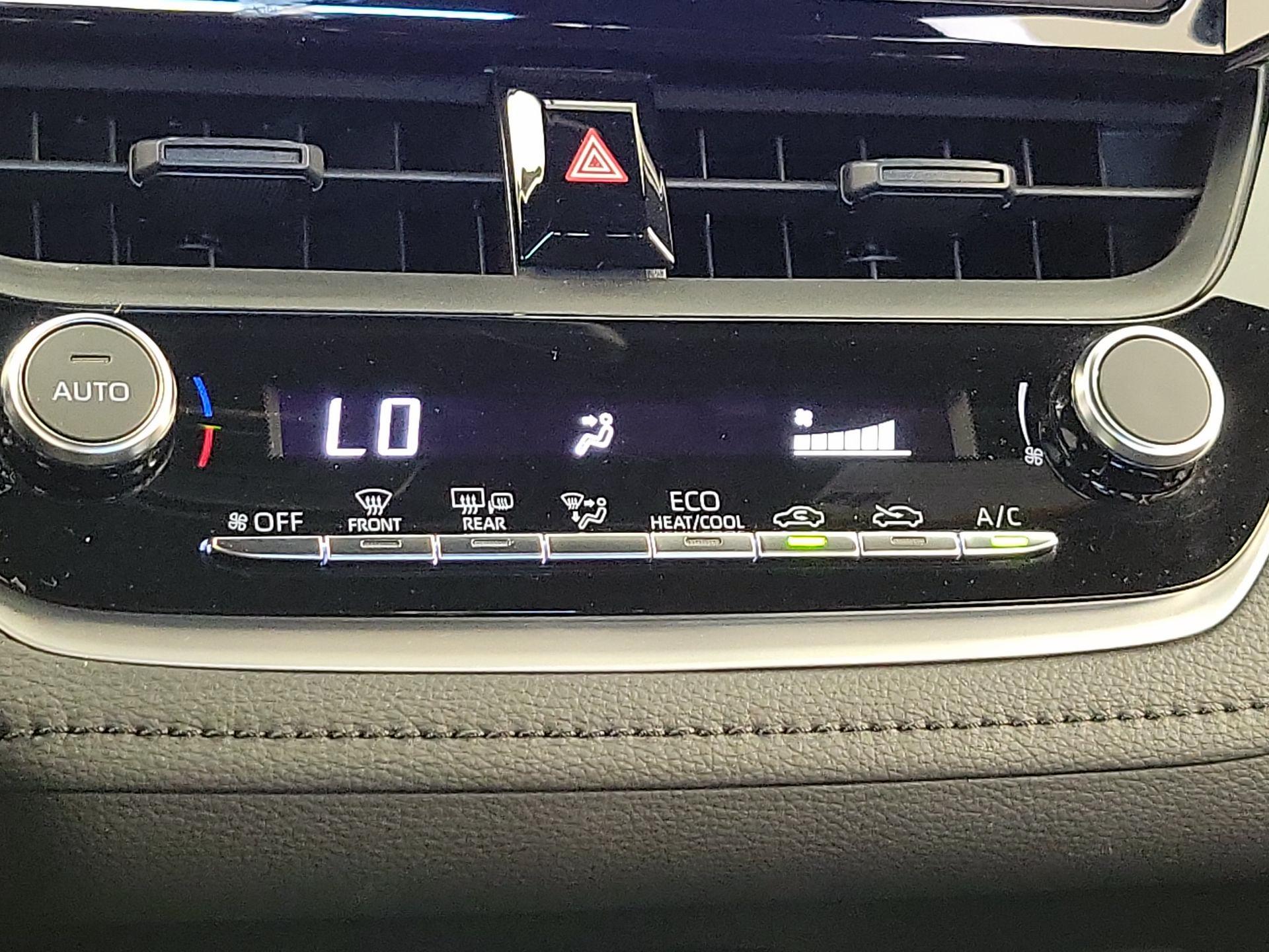 Thumbnail: 2024 Toyota Corolla - 16