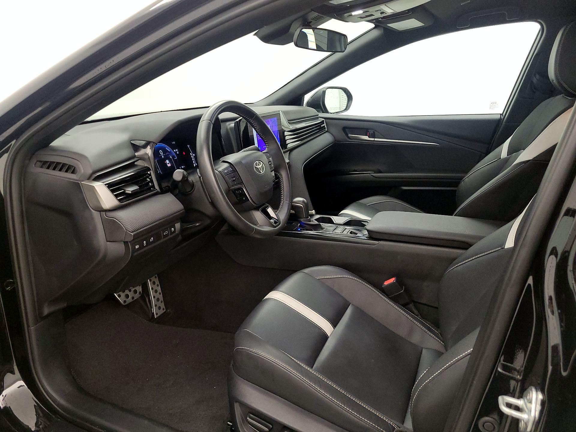 Thumbnail: 2025 Toyota Camry - 11