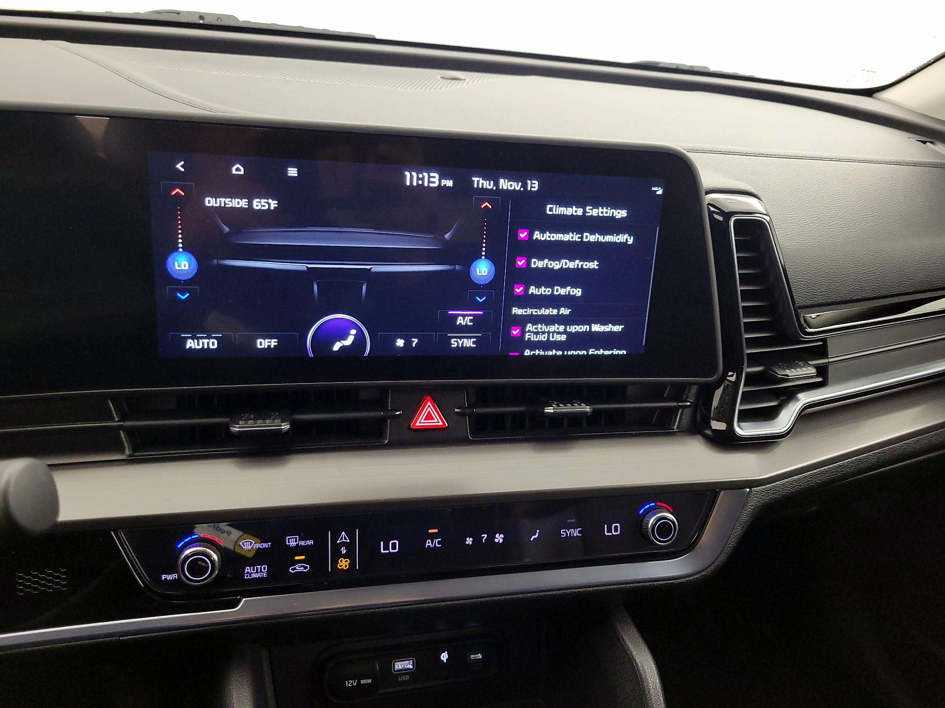 Thumbnail: 2023 Kia Sportage - 17