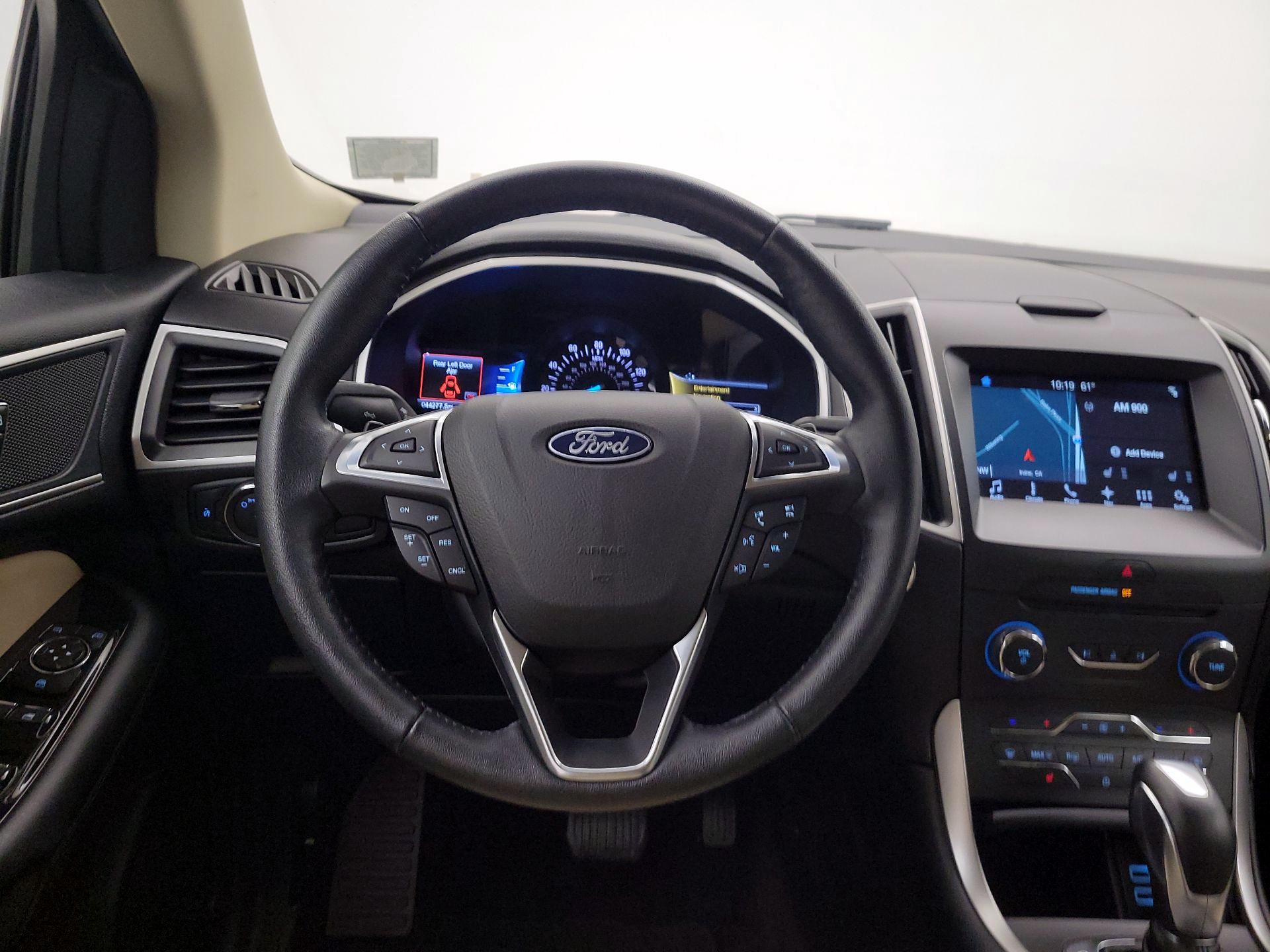 Thumbnail: 2018 Ford Edge - 10