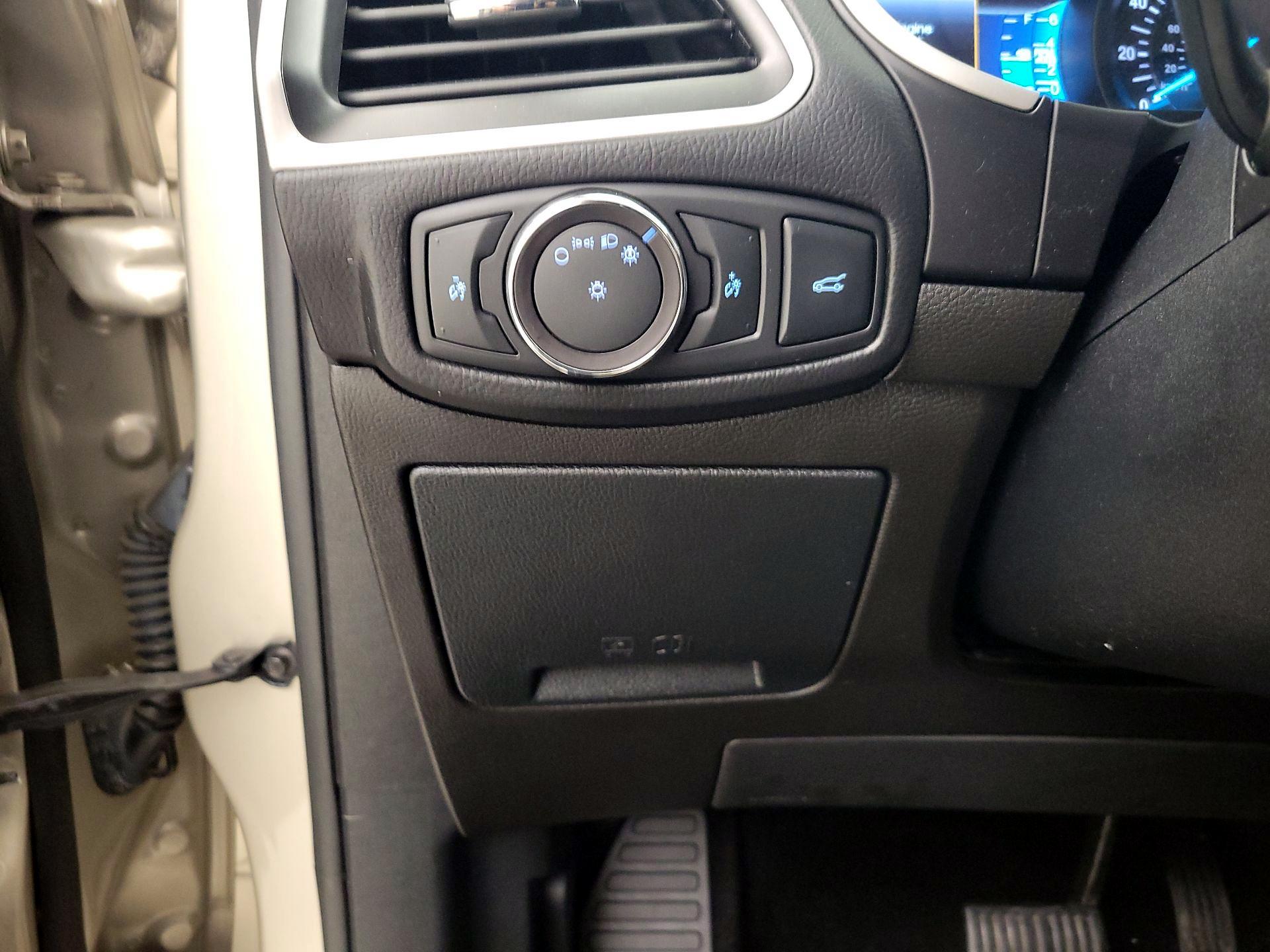 Thumbnail: 2018 Ford Edge - 13