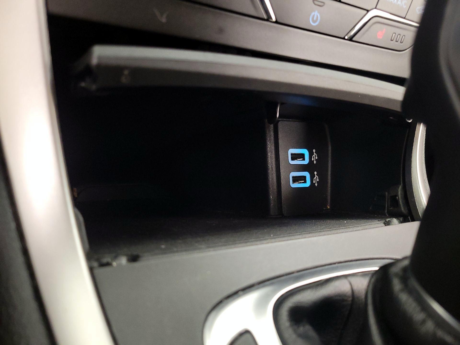 Thumbnail: 2018 Ford Edge - 18