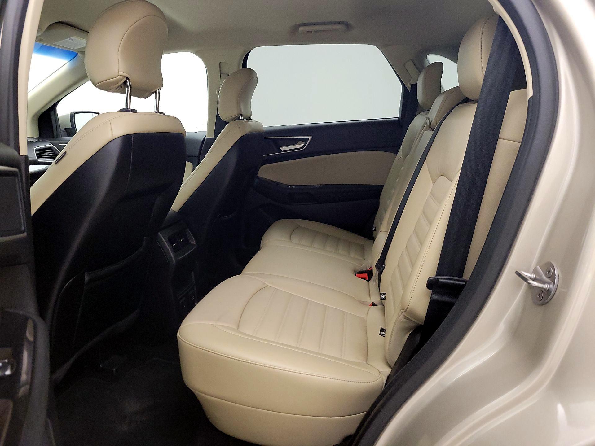 Thumbnail: 2018 Ford Edge - 19