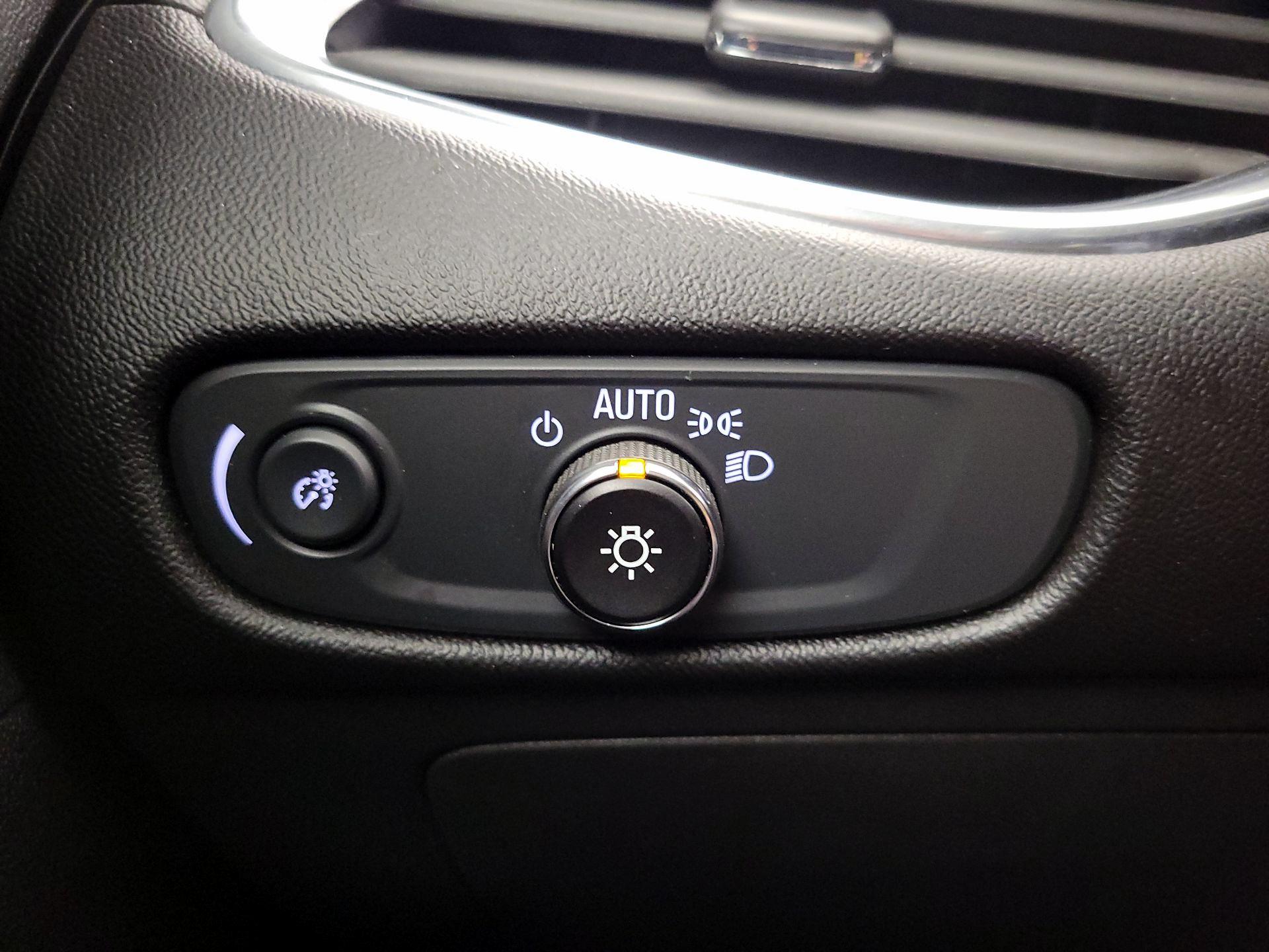 Thumbnail: 2024 Chevrolet Malibu - 13