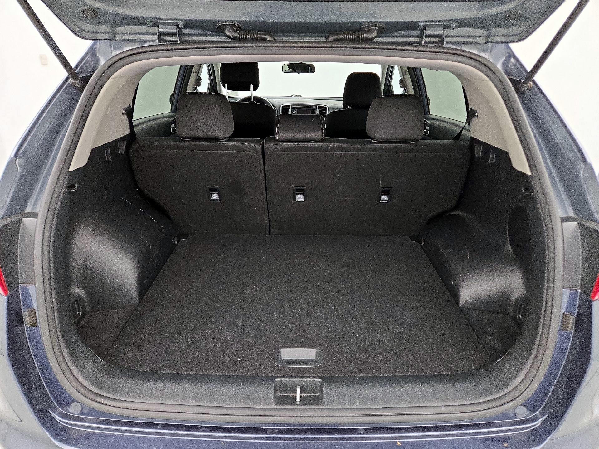 Thumbnail: 2017 Kia Sportage - 19