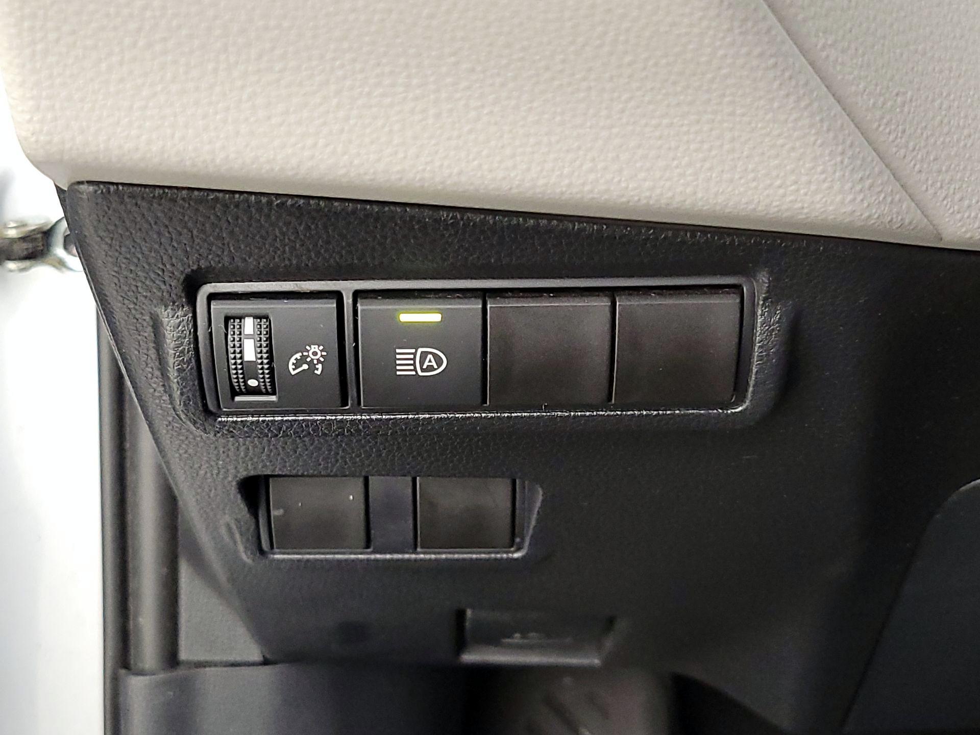 Thumbnail: 2025 Toyota Corolla Cross - 13