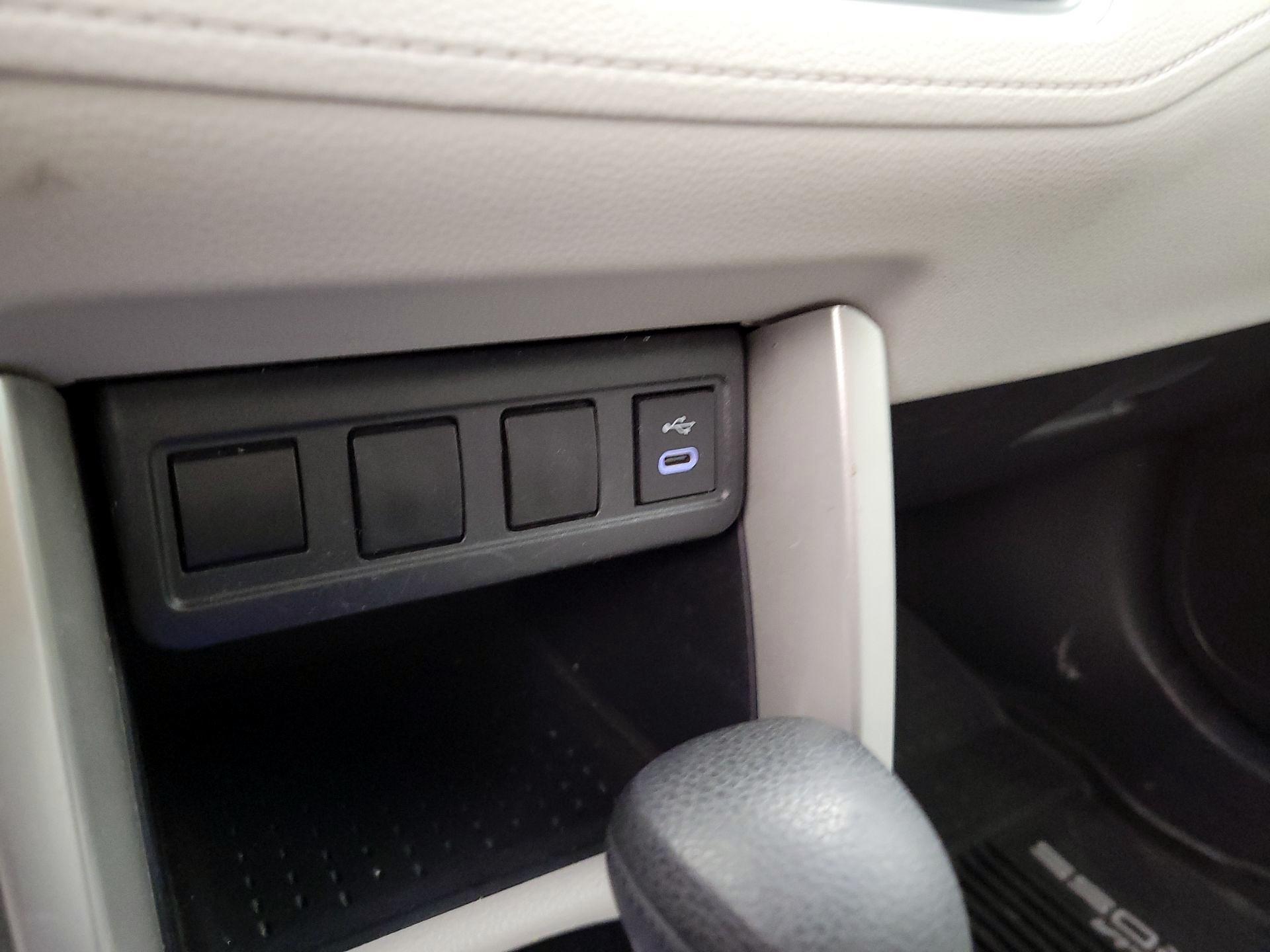 Thumbnail: 2025 Toyota Corolla Cross - 18