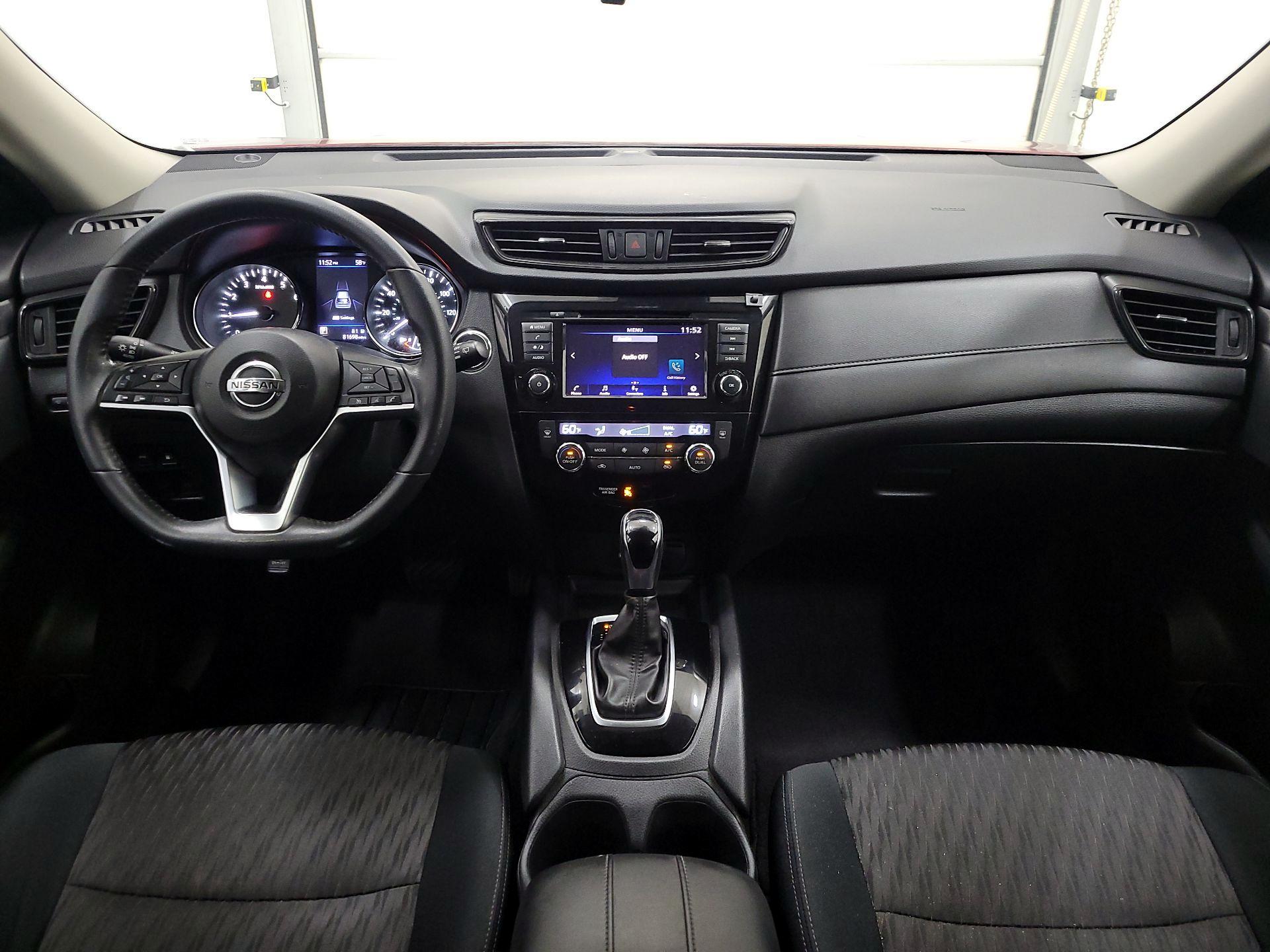 Thumbnail: 2020 Nissan Rogue - 9