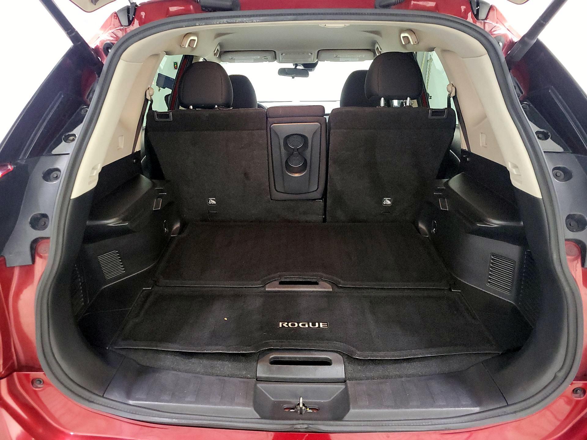 Thumbnail: 2020 Nissan Rogue - 20