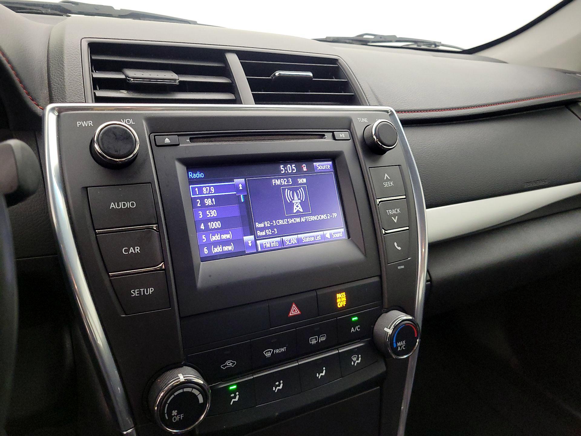 Thumbnail: 2015 Toyota Camry - 15