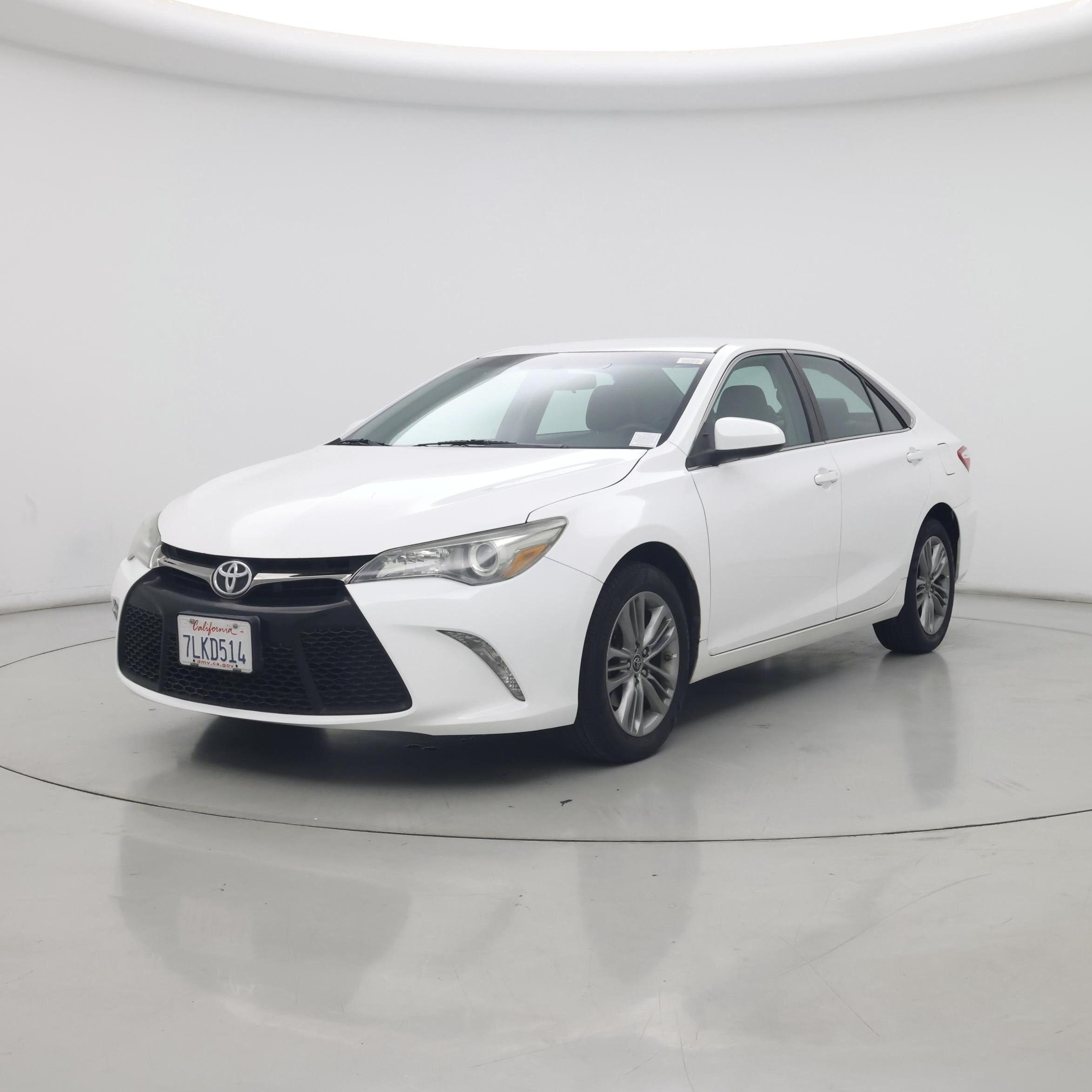 Thumbnail: 2015 Toyota Camry - 4