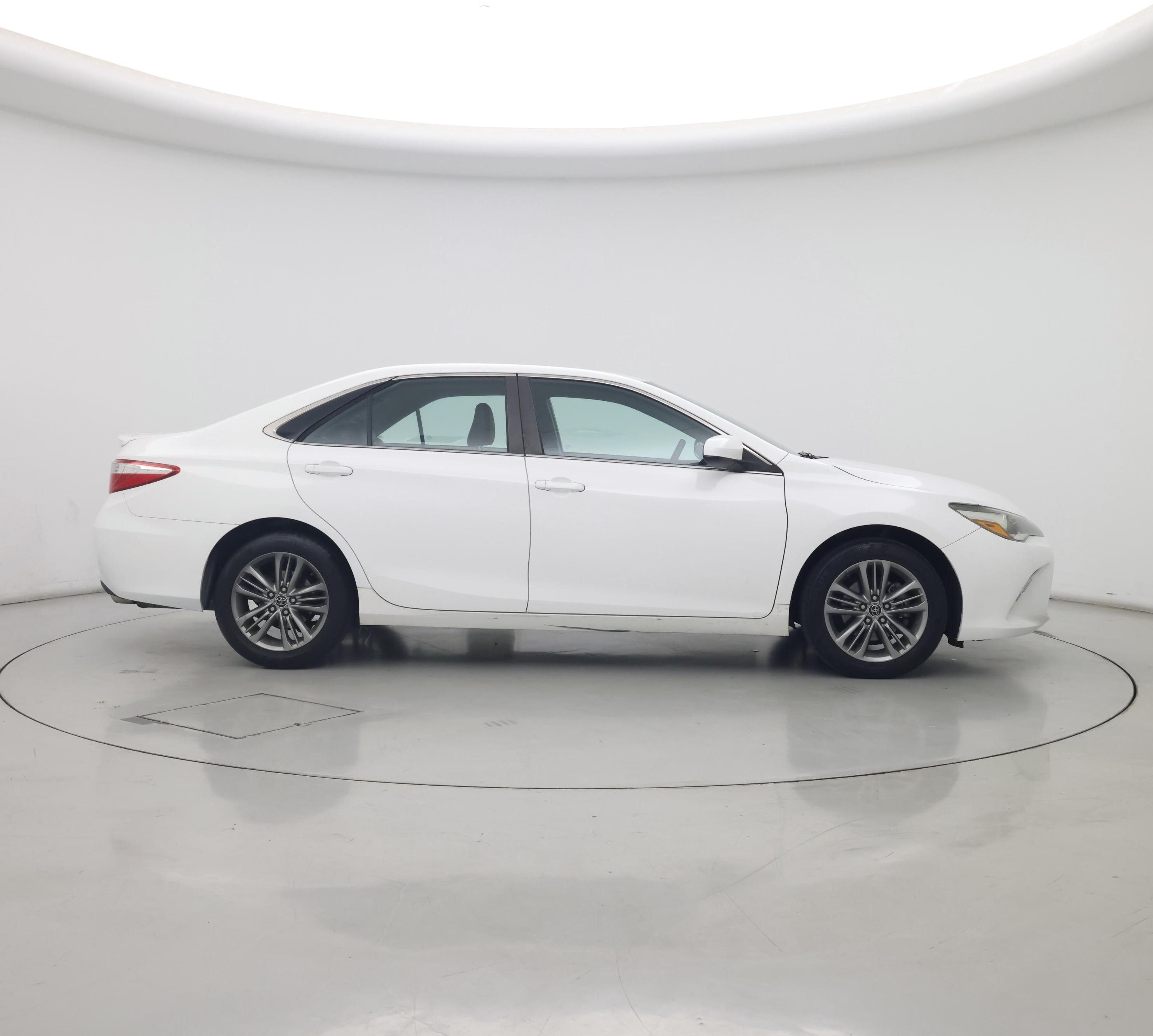 Thumbnail: 2015 Toyota Camry - 7