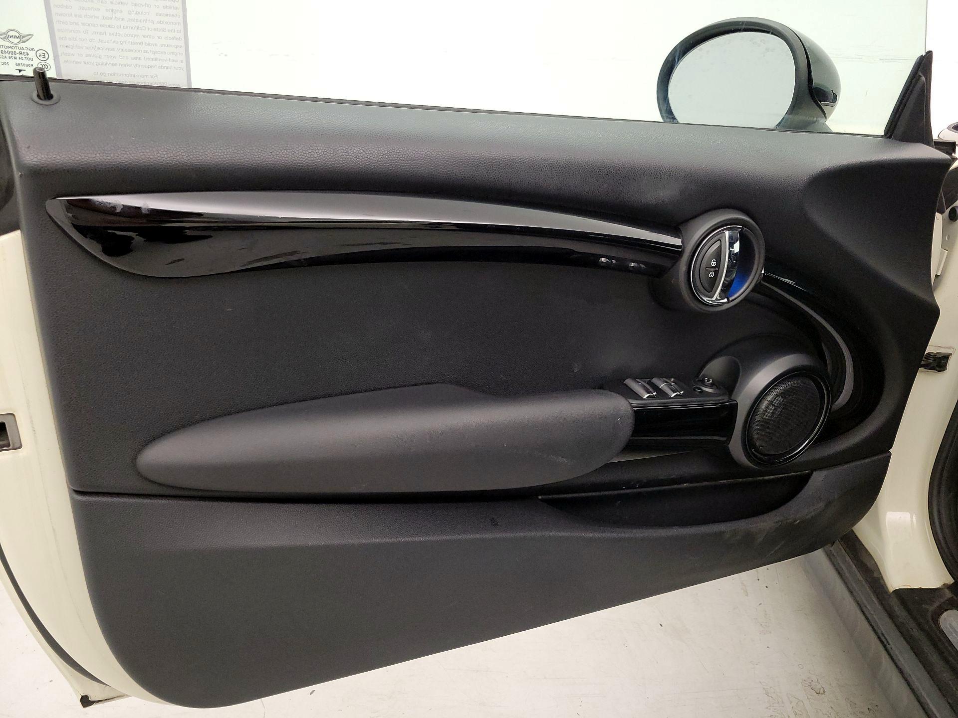 Thumbnail: 2019 MINI Cooper - 12