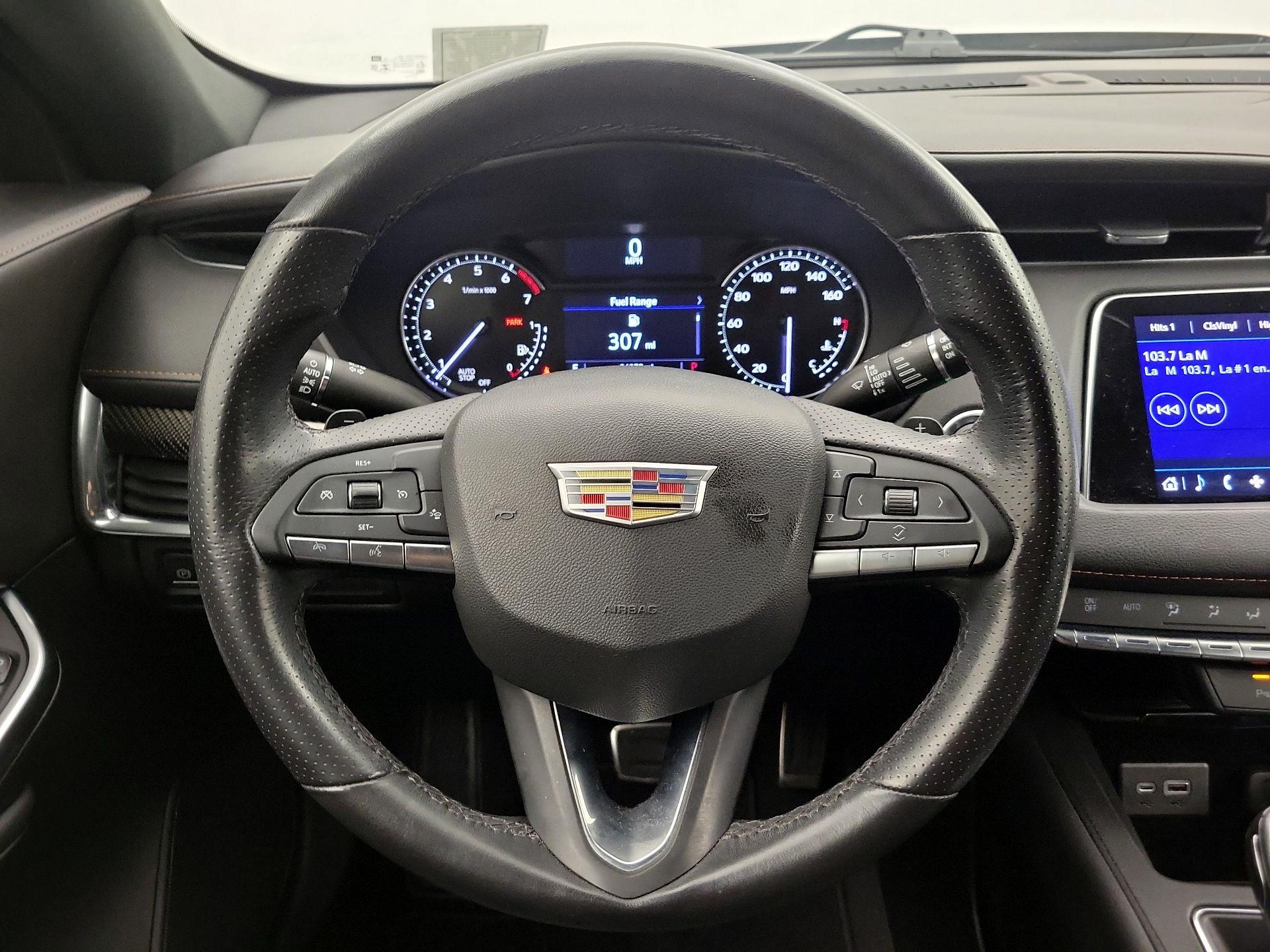 Thumbnail: 2021 Cadillac XT4 - 10