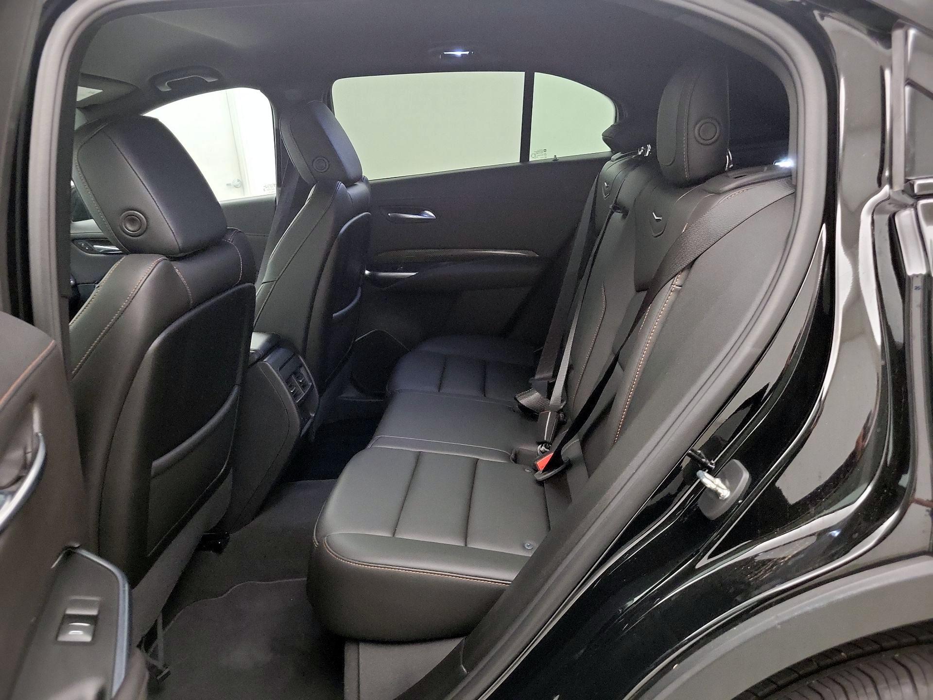 Thumbnail: 2021 Cadillac XT4 - 19