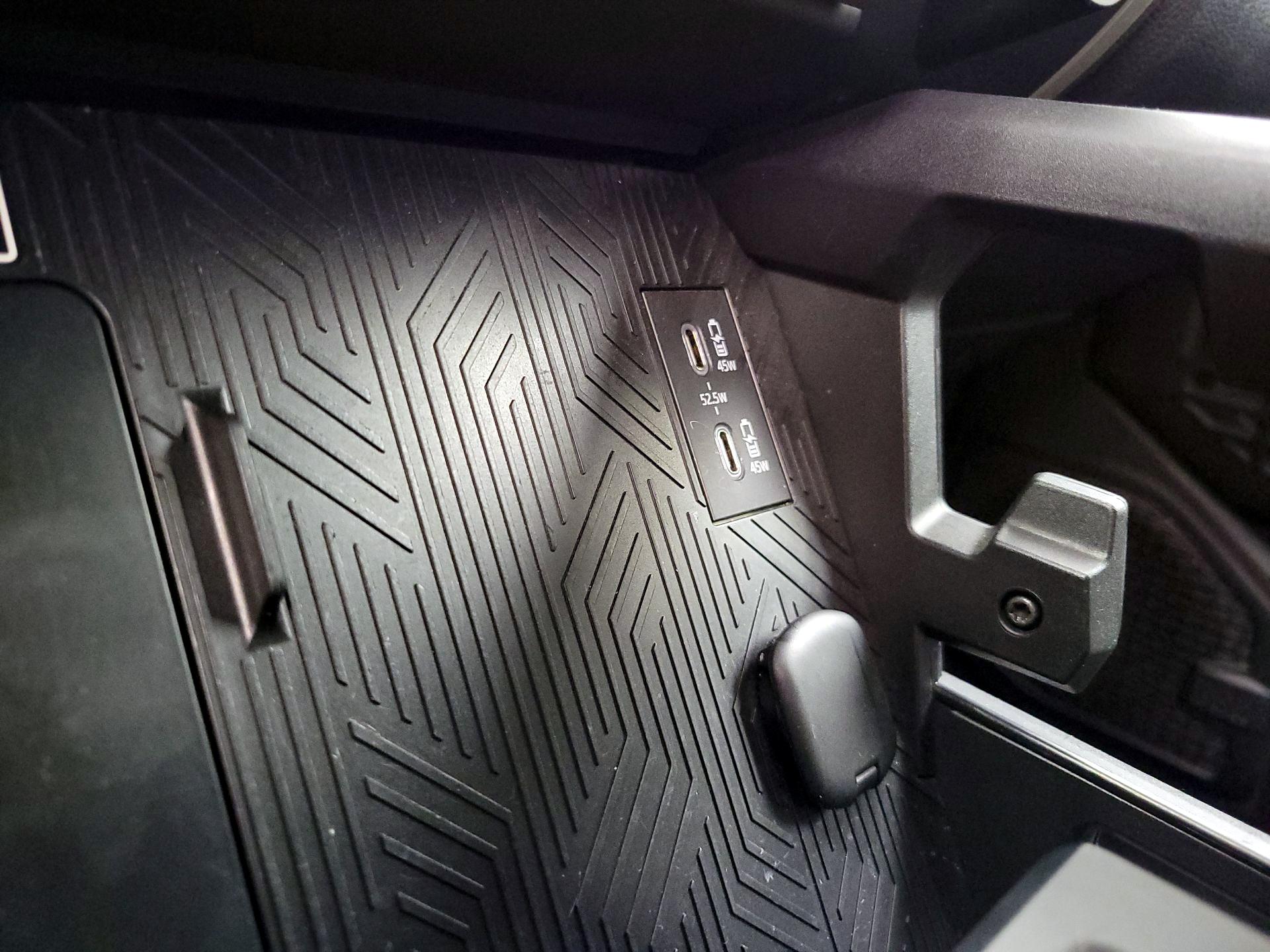 Thumbnail: 2024 Toyota Tacoma - 18