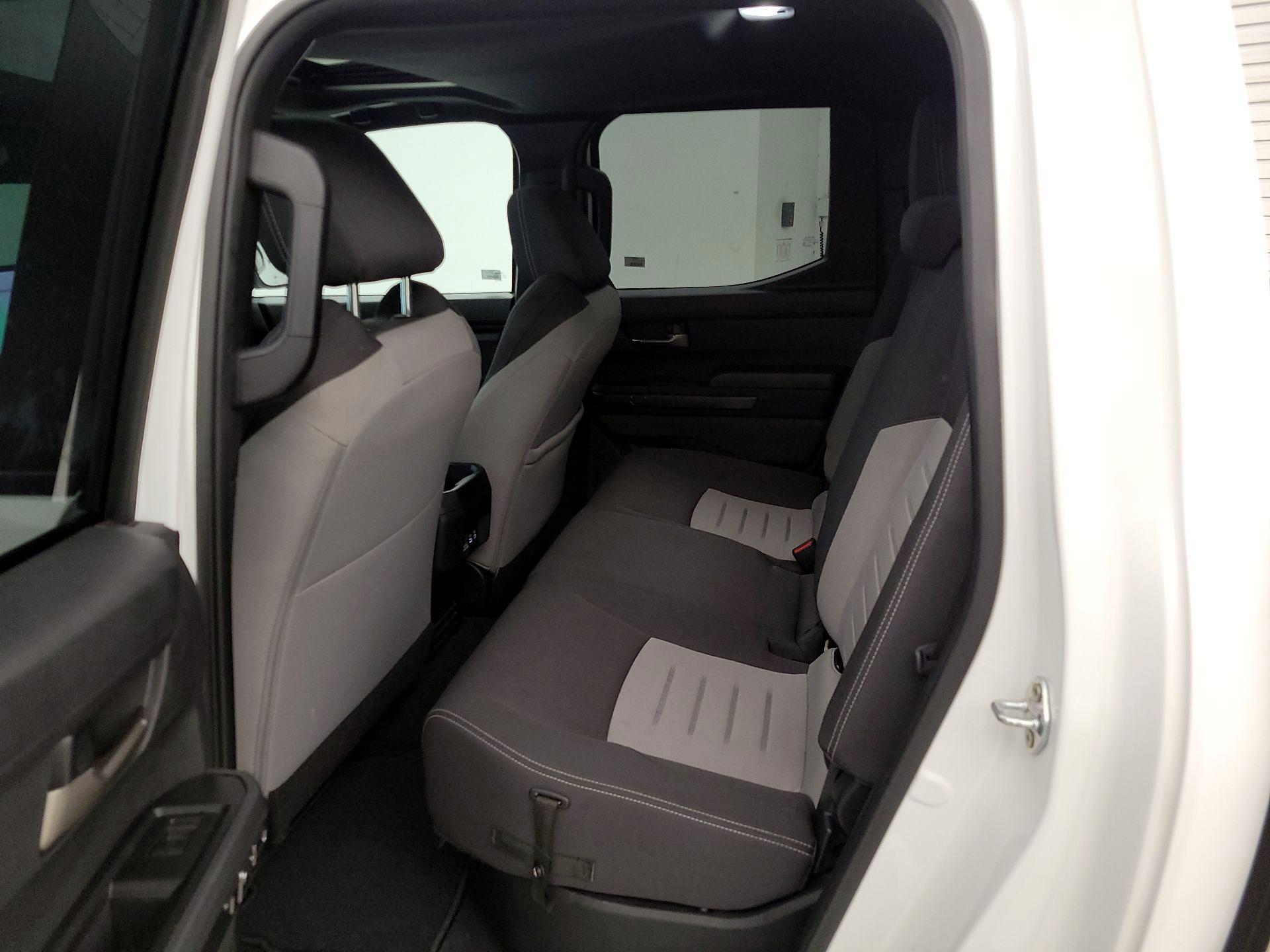 Thumbnail: 2024 Toyota Tacoma - 20